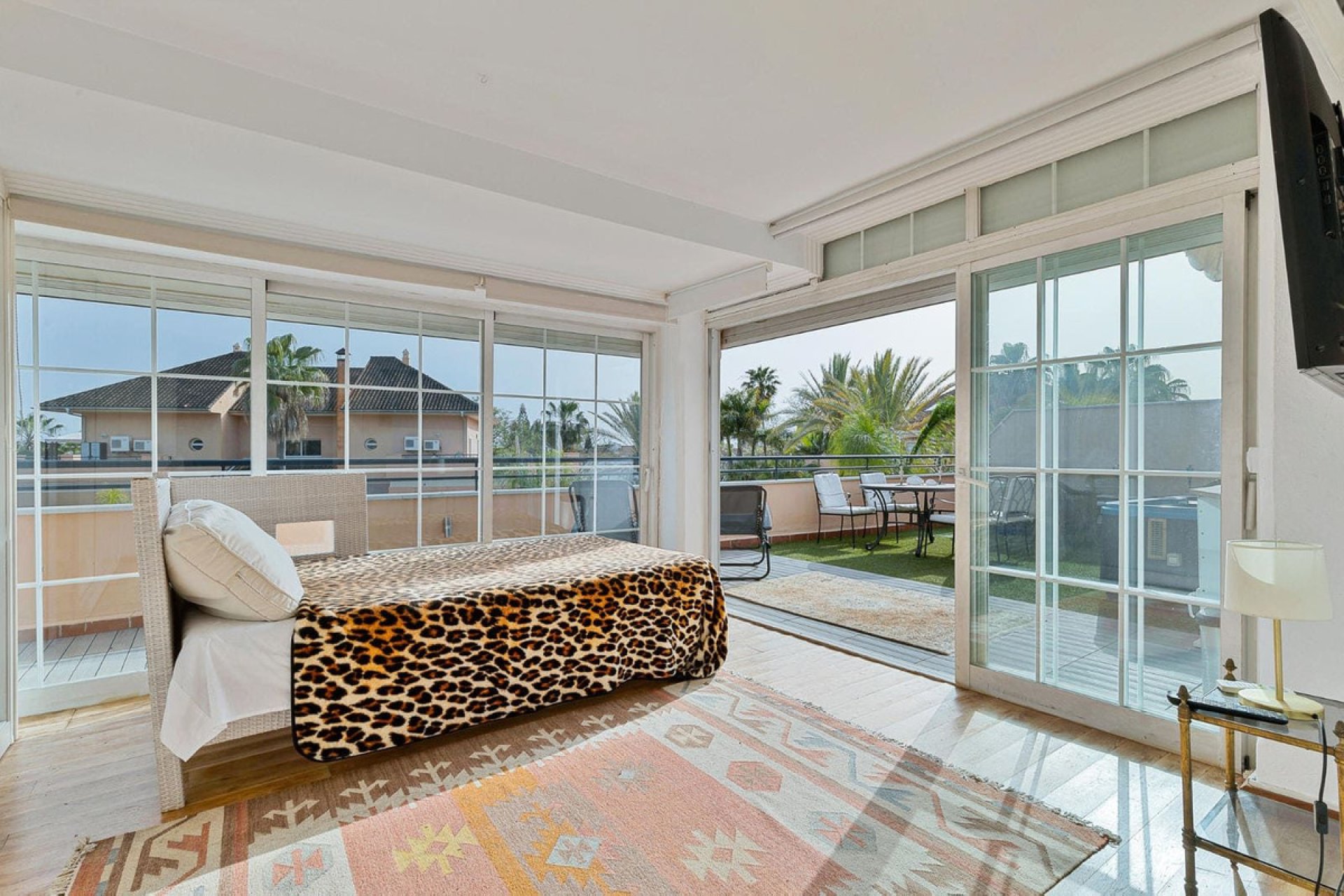 Resale - Apartment - Top Floor Apartment - Marbella - Marbella Centro