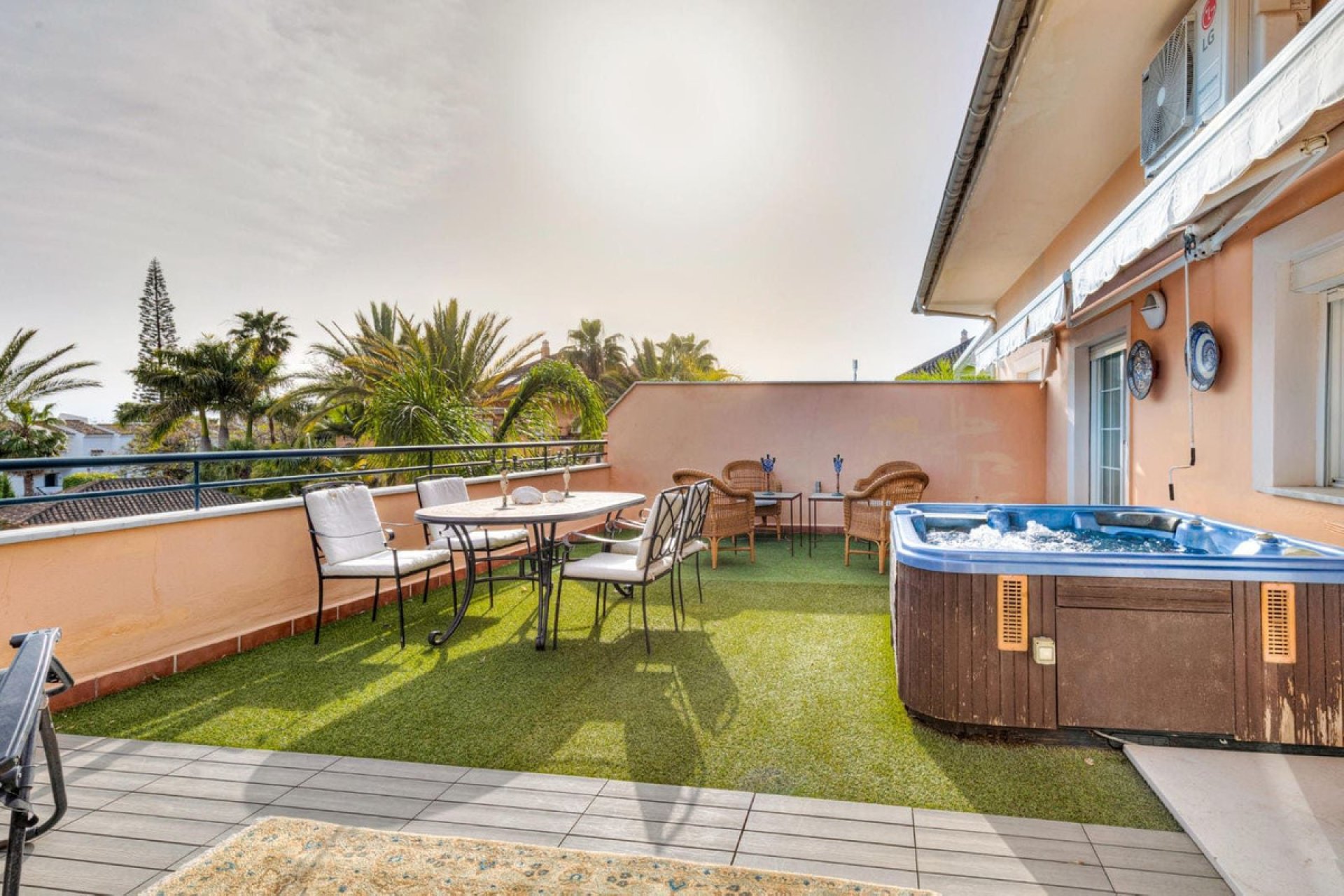 Resale - Apartment - Top Floor Apartment - Marbella - Marbella Centro