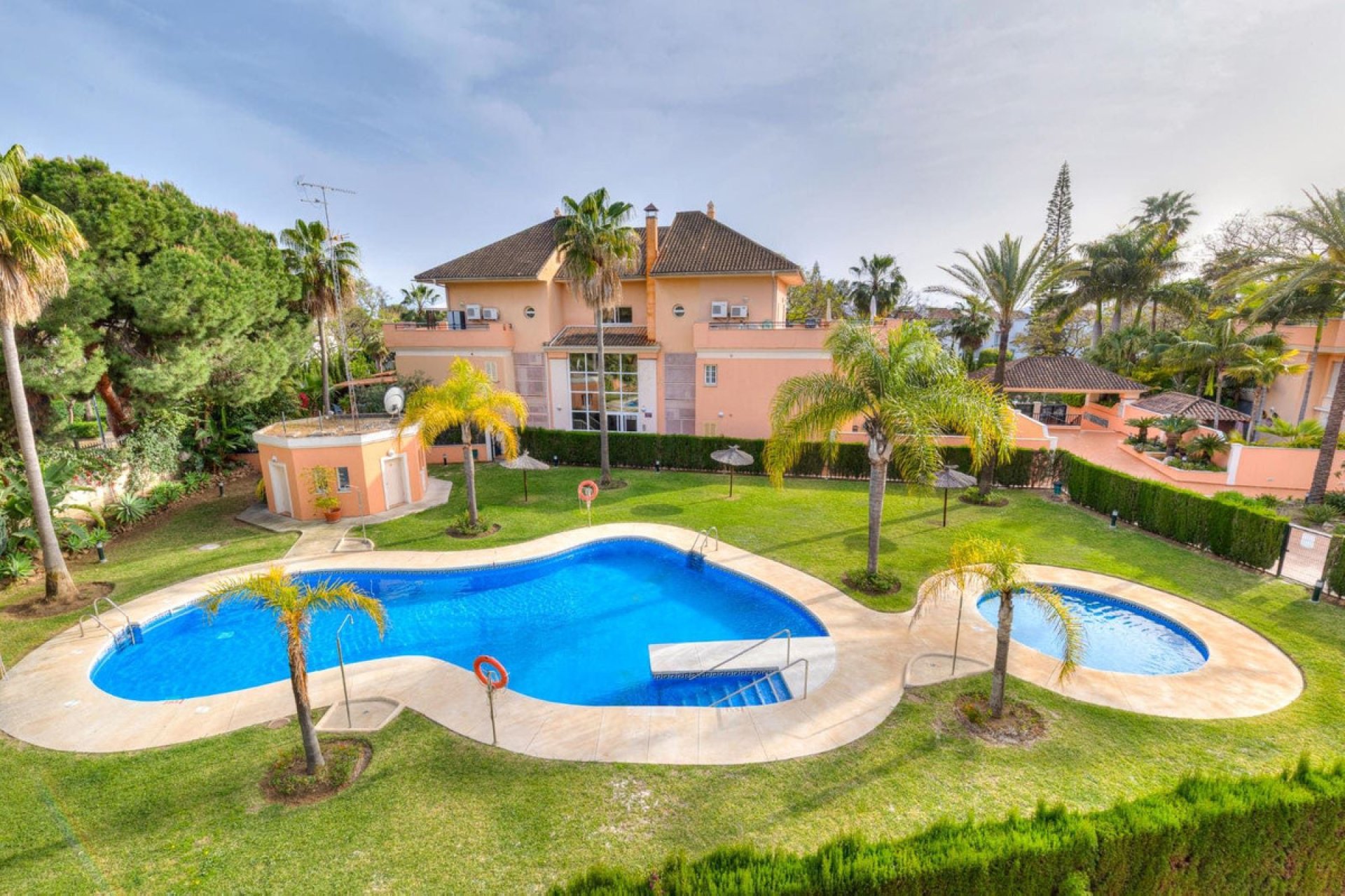 Resale - Apartment - Top Floor Apartment - Marbella - Marbella Centro