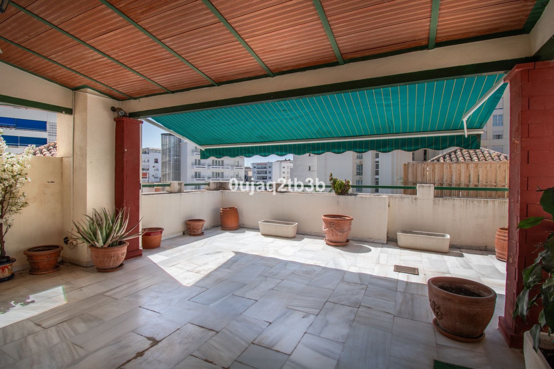 Resale - Apartment - Top Floor Apartment - Marbella - Marbella Centro