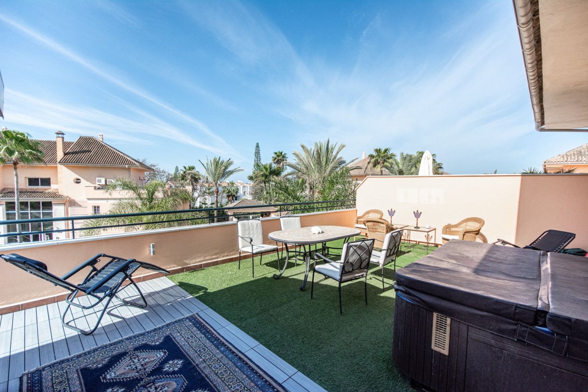 Resale - Apartment - Top Floor Apartment - Marbella - Marbella Centro