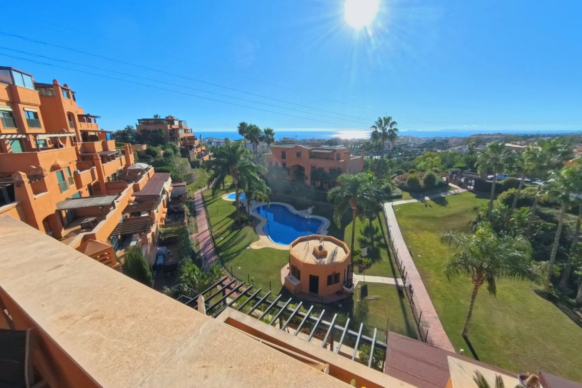 Resale - Apartment - Top Floor Apartment - Marbella - Marbella Centro