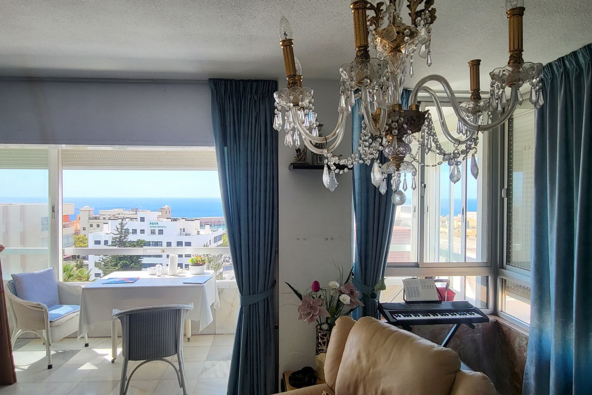 Resale - Apartment - Top Floor Apartment - Marbella - Marbella Centro