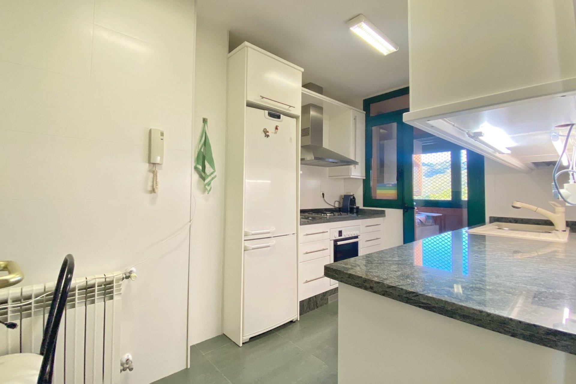 Resale - Apartment - Top Floor Apartment - Marbella - Marbella Centro