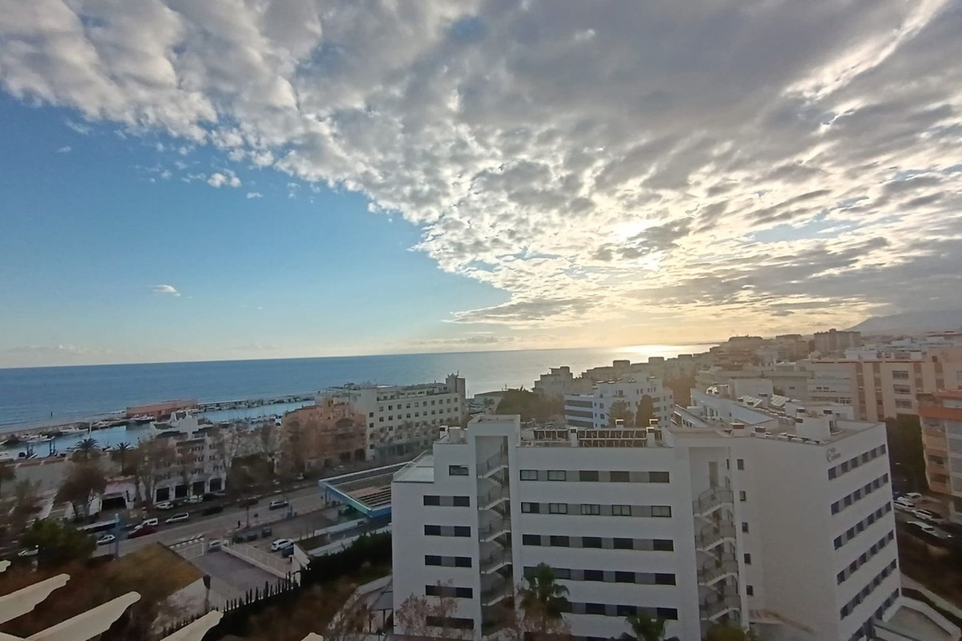 Resale - Apartment - Top Floor Apartment - Marbella - Marbella Centro