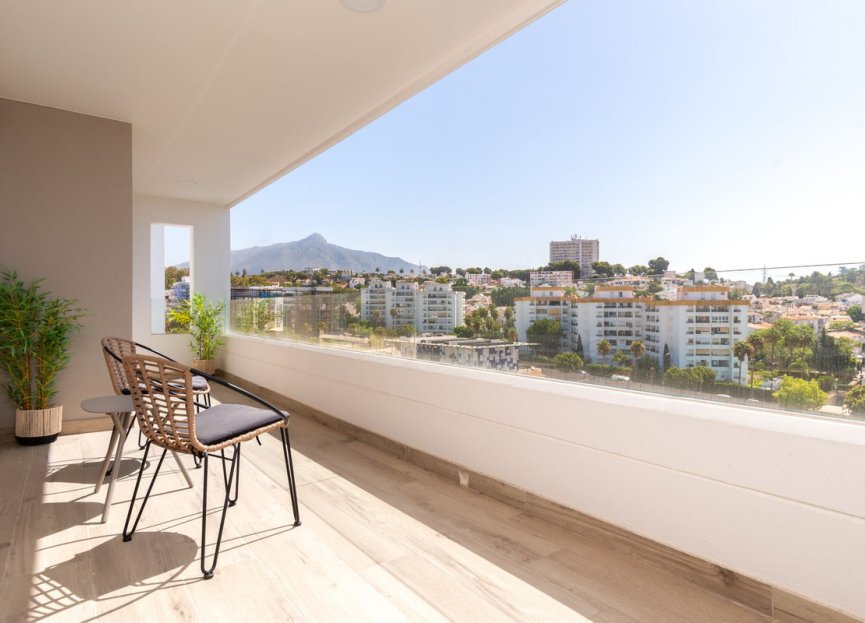 Resale - Apartment - Top Floor Apartment - Marbella - Nueva Andalucia