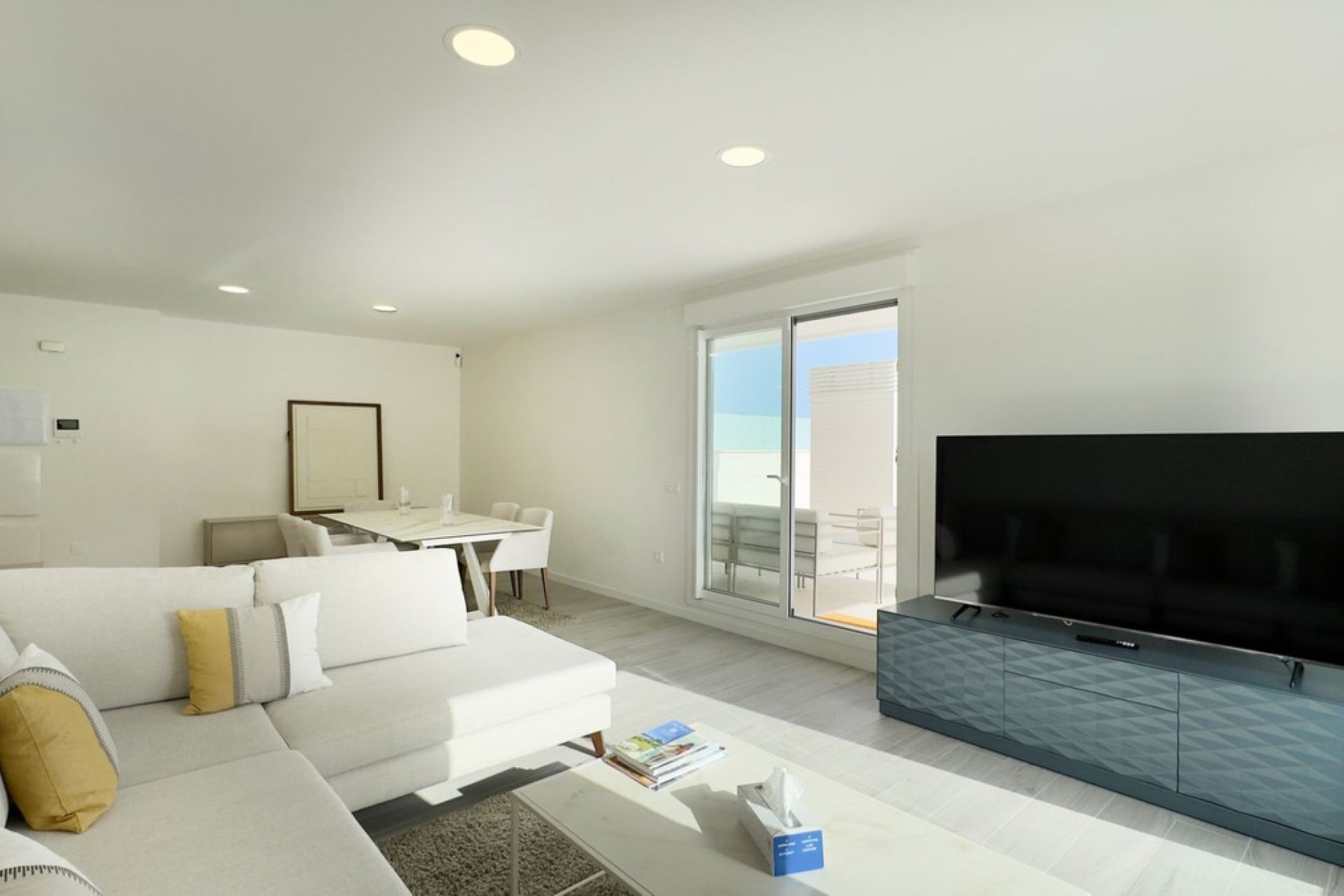 Resale - Apartment - Top Floor Apartment - Marbella - Nueva Andalucia