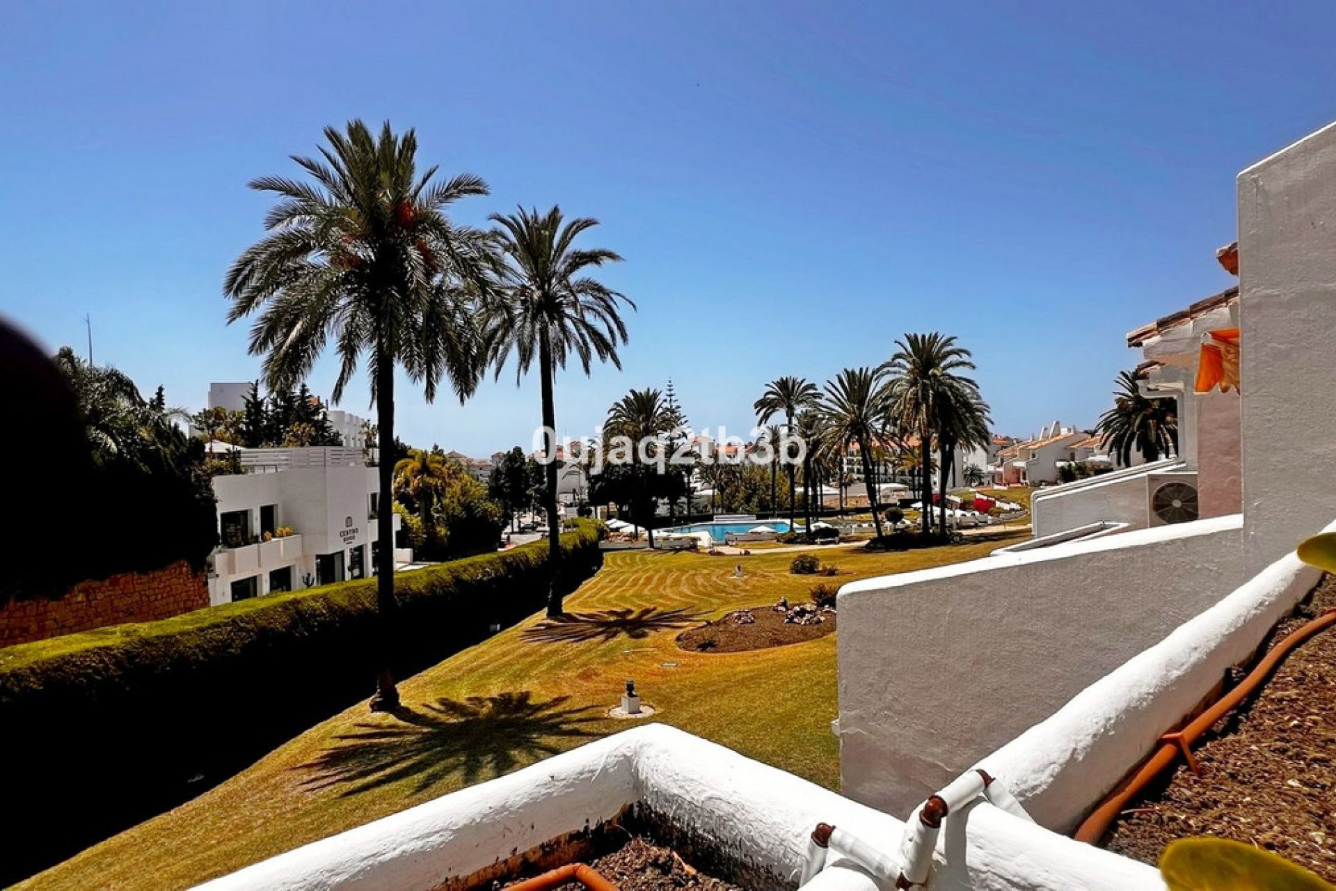 Resale - Apartment - Top Floor Apartment - Marbella - Nueva Andalucia