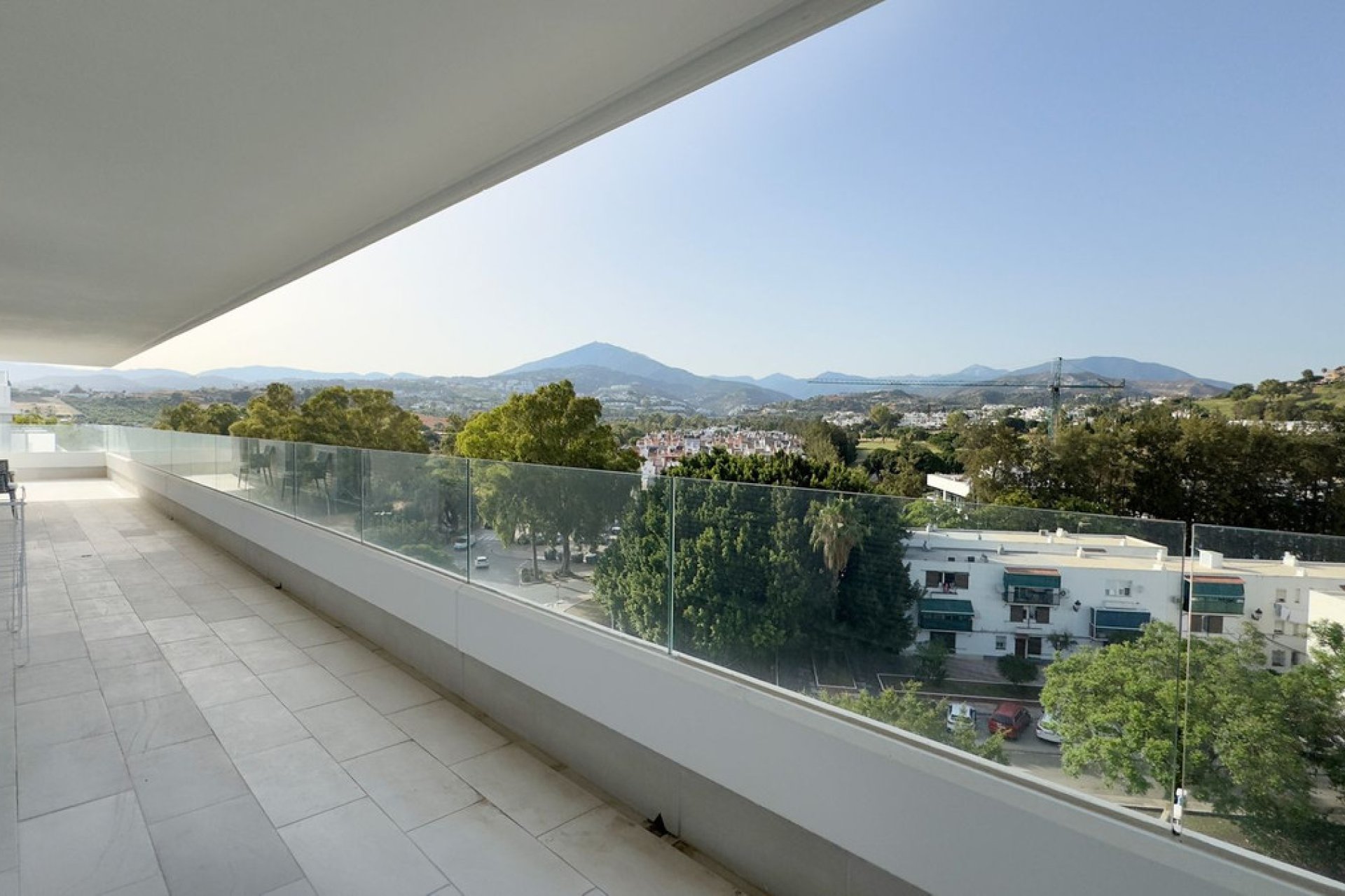 Resale - Apartment - Top Floor Apartment - Marbella - Nueva Andalucia