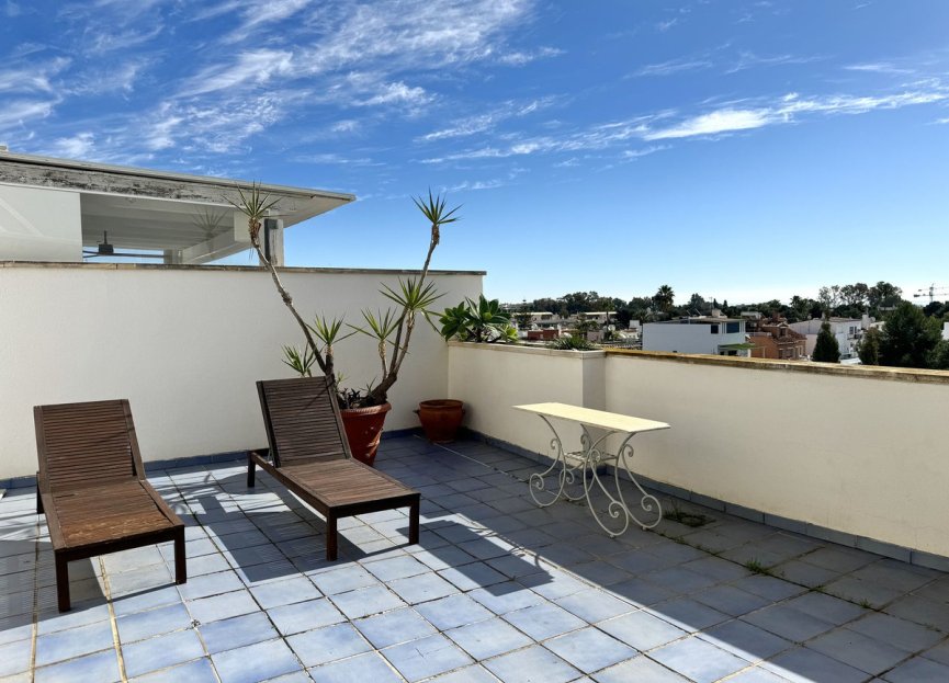 Resale - Apartment - Top Floor Apartment - Marbella - Nueva Andalucia