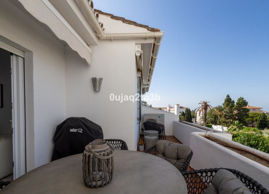 Resale - Apartment - Top Floor Apartment - Marbella - Nueva Andalucia