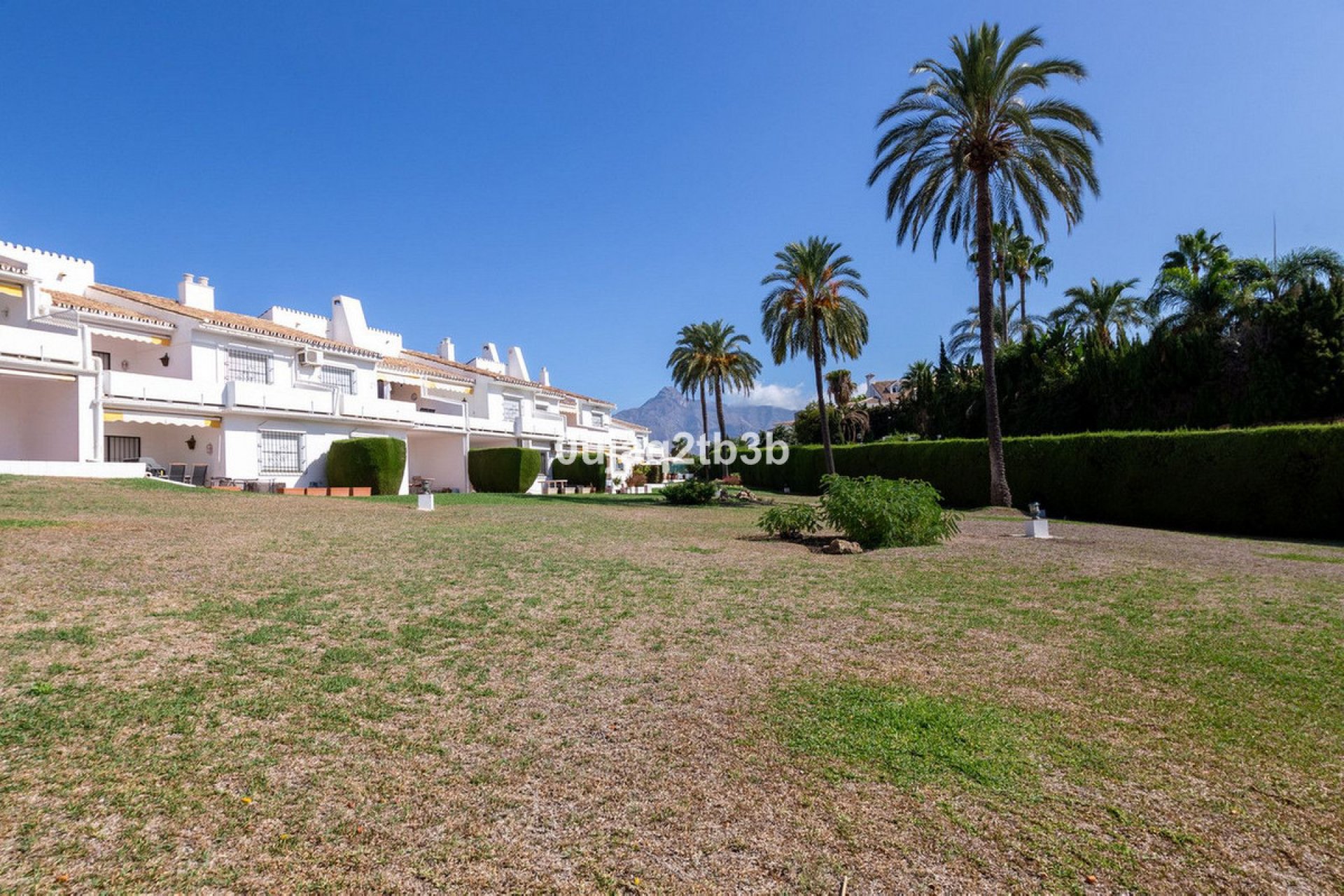 Resale - Apartment - Top Floor Apartment - Marbella - Nueva Andalucia