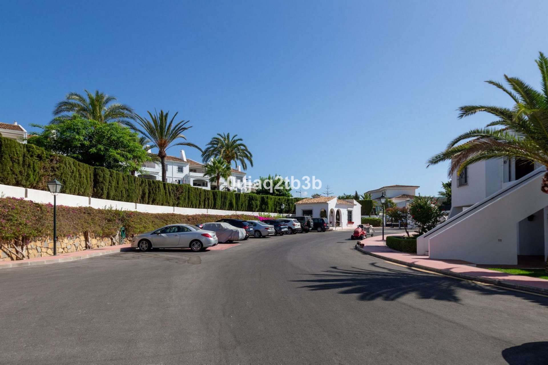 Resale - Apartment - Top Floor Apartment - Marbella - Nueva Andalucia