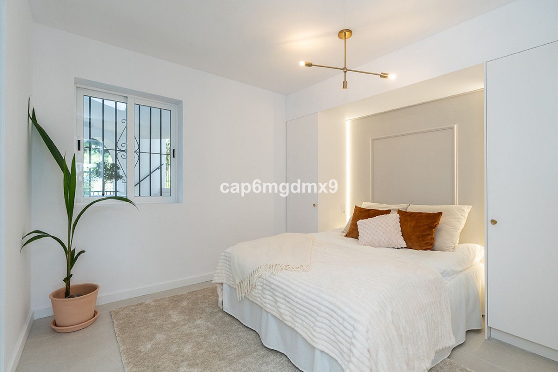 Resale - Apartment - Top Floor Apartment - Marbella - Nueva Andalucia