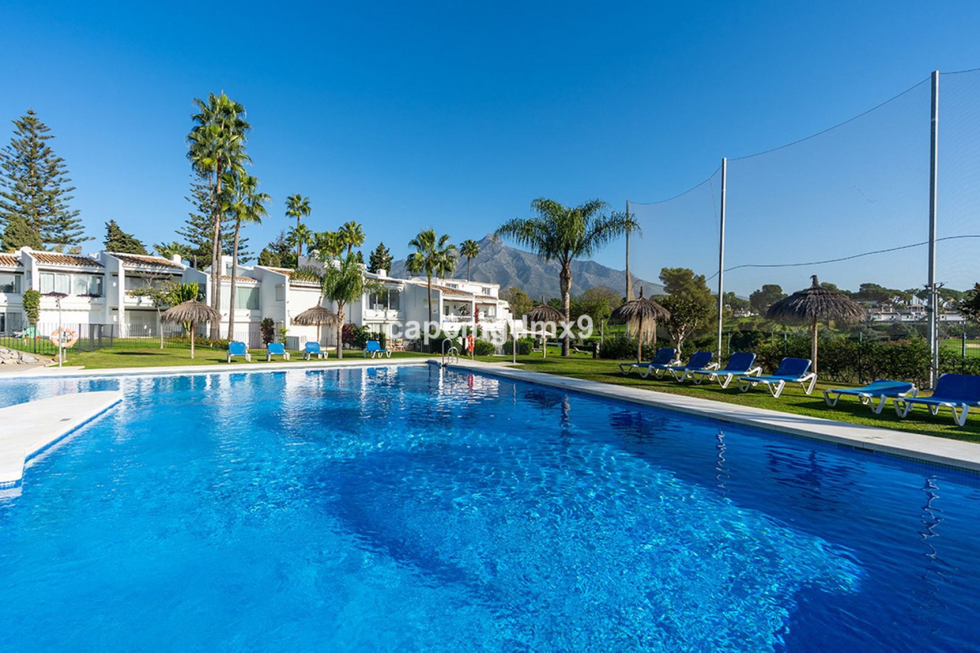 Resale - Apartment - Top Floor Apartment - Marbella - Nueva Andalucia