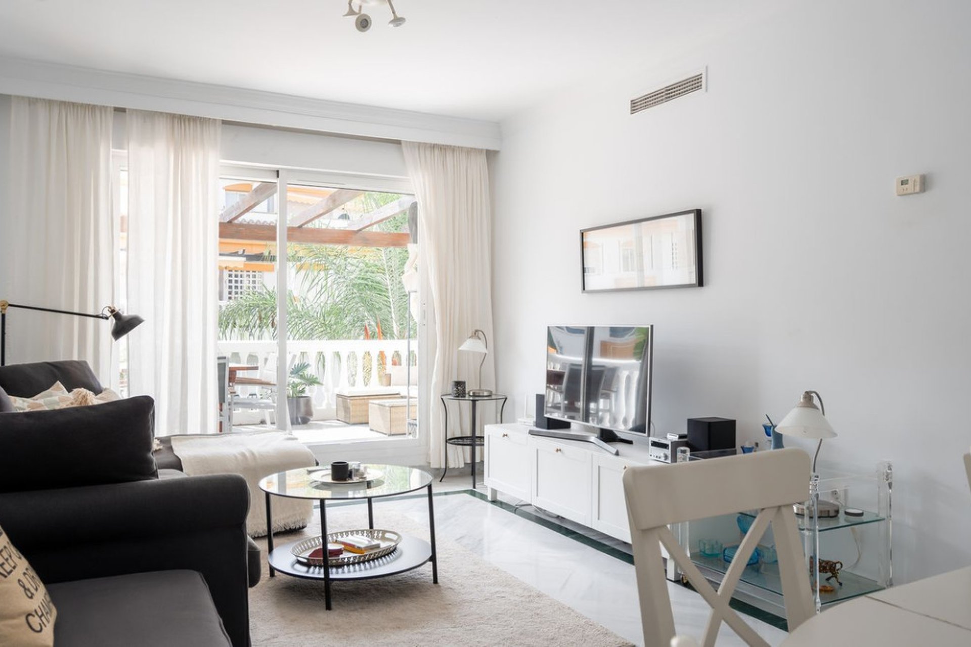 Resale - Apartment - Top Floor Apartment - Marbella - Nueva Andalucia