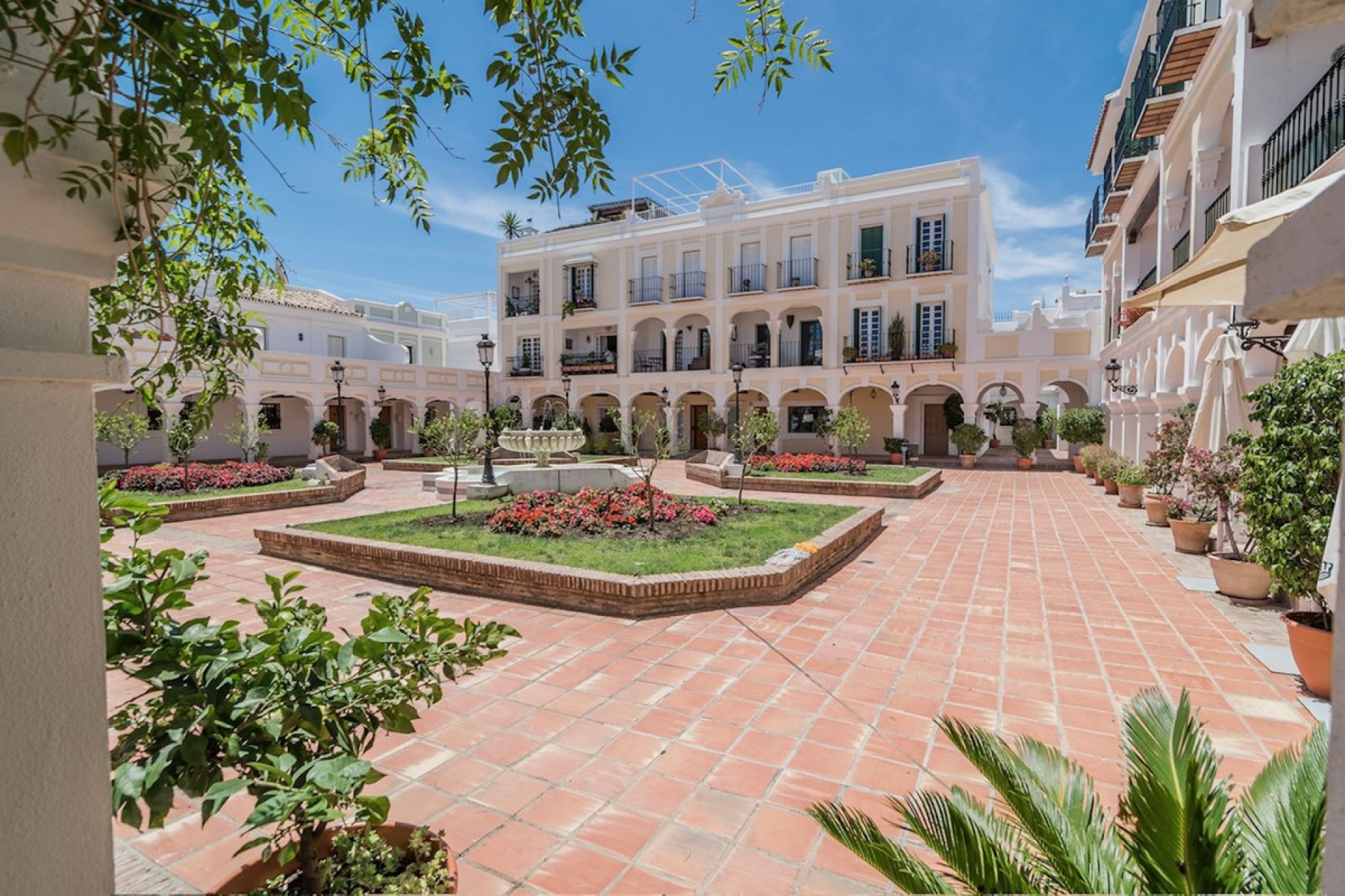 Resale - Apartment - Top Floor Apartment - Marbella - Nueva Andalucia