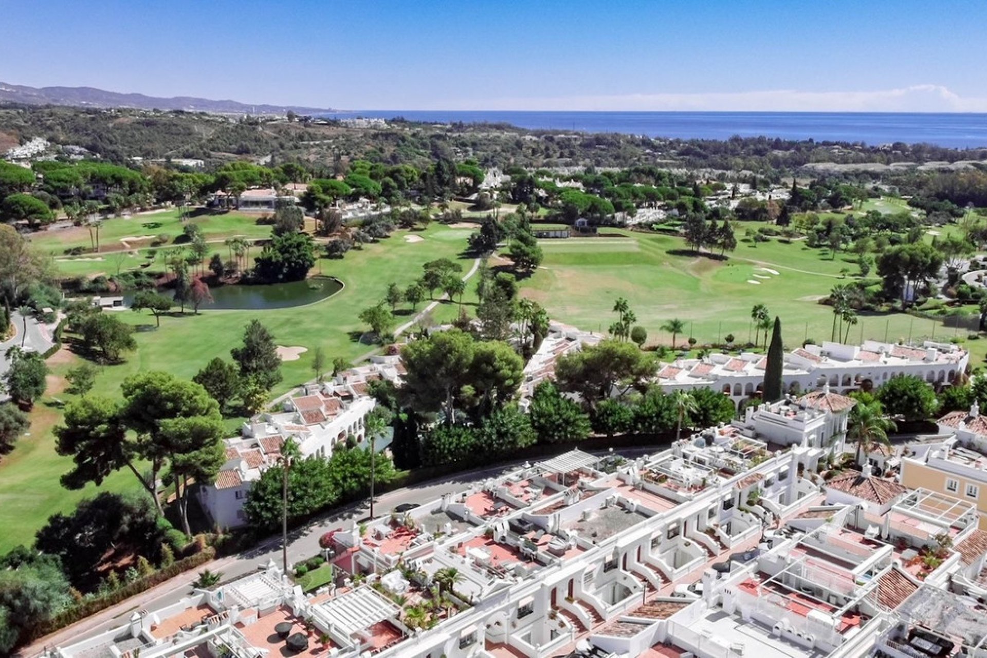 Resale - Apartment - Top Floor Apartment - Marbella - Nueva Andalucia