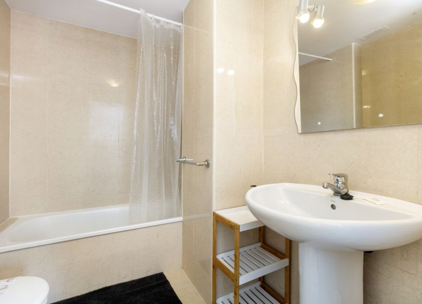 Resale - Apartment - Top Floor Apartment - Marbella - Nueva Andalucia