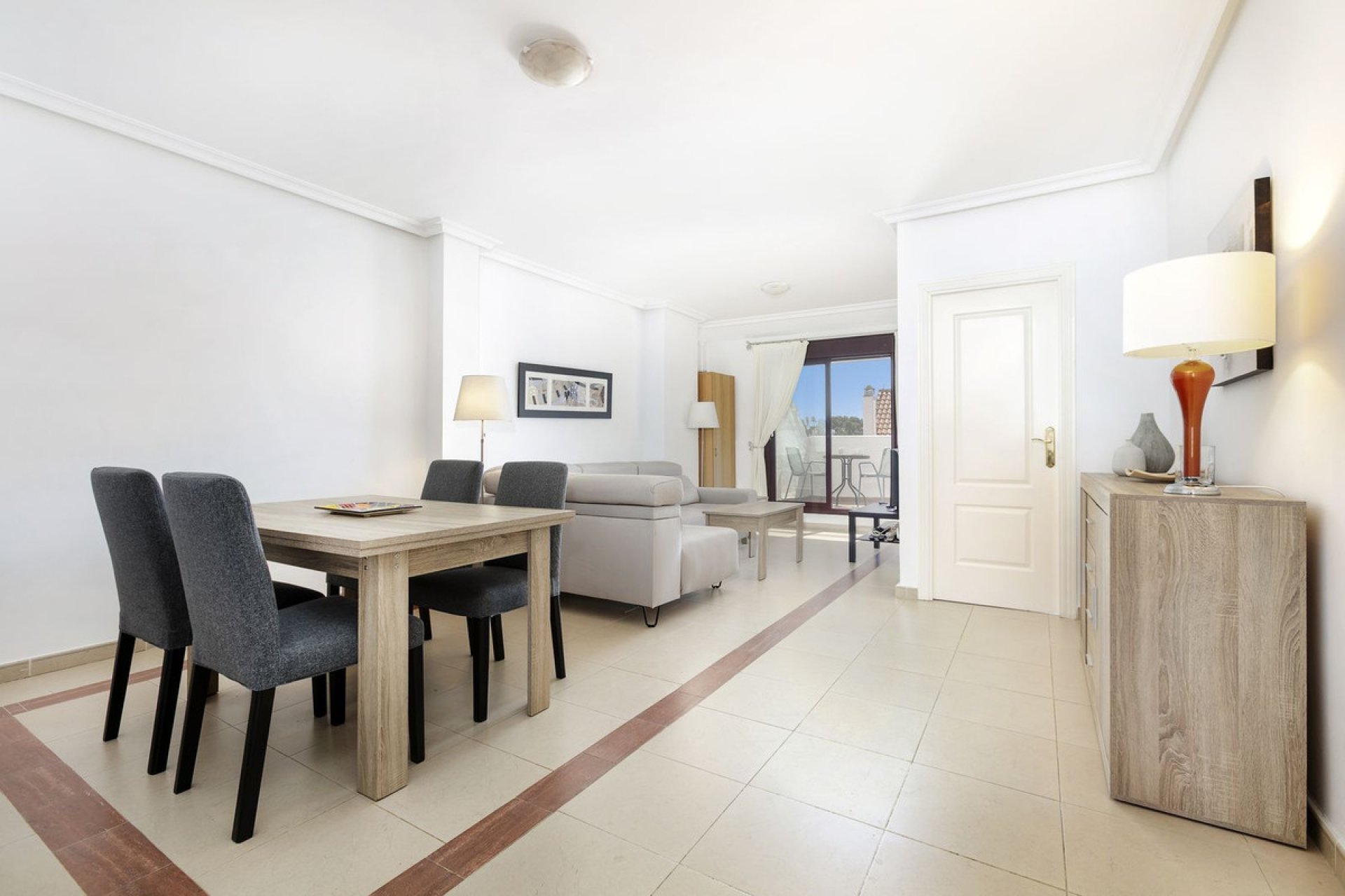 Resale - Apartment - Top Floor Apartment - Marbella - Nueva Andalucia