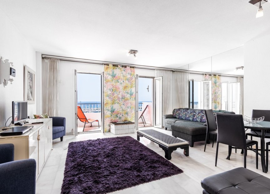 Resale - Apartment - Top Floor Apartment - Marbella - Puerto Banús