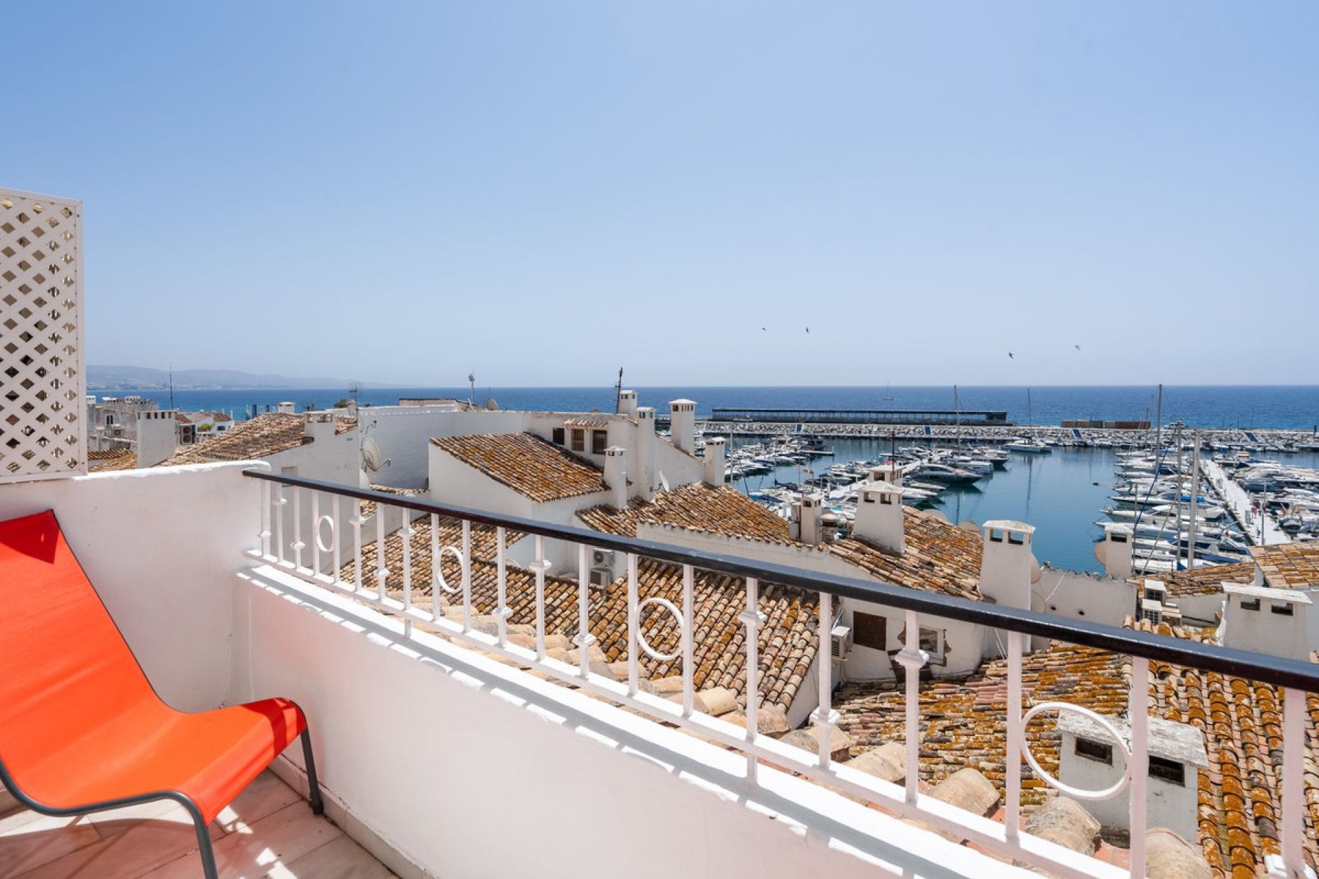 Resale - Apartment - Top Floor Apartment - Marbella - Puerto Banús