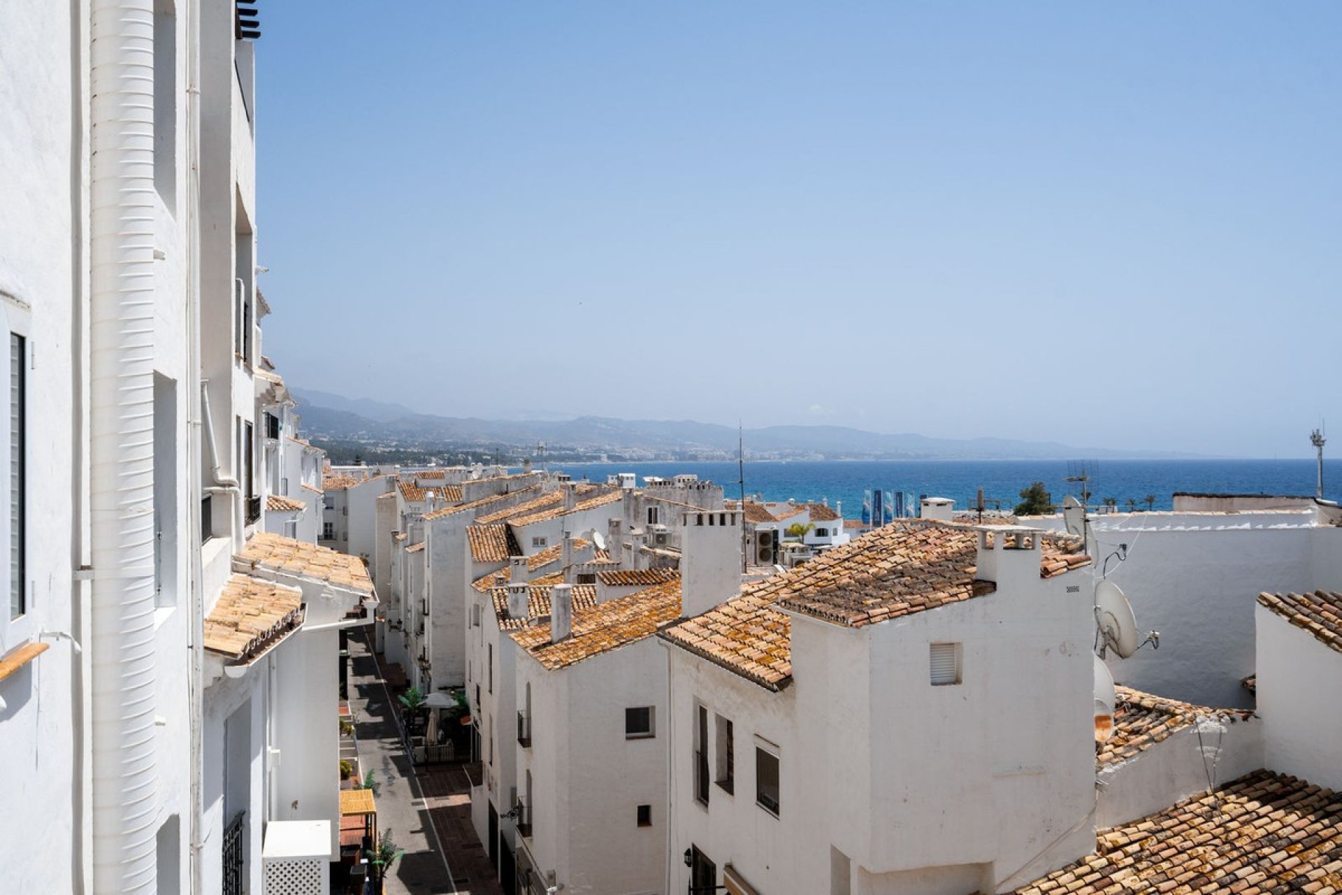 Resale - Apartment - Top Floor Apartment - Marbella - Puerto Banús