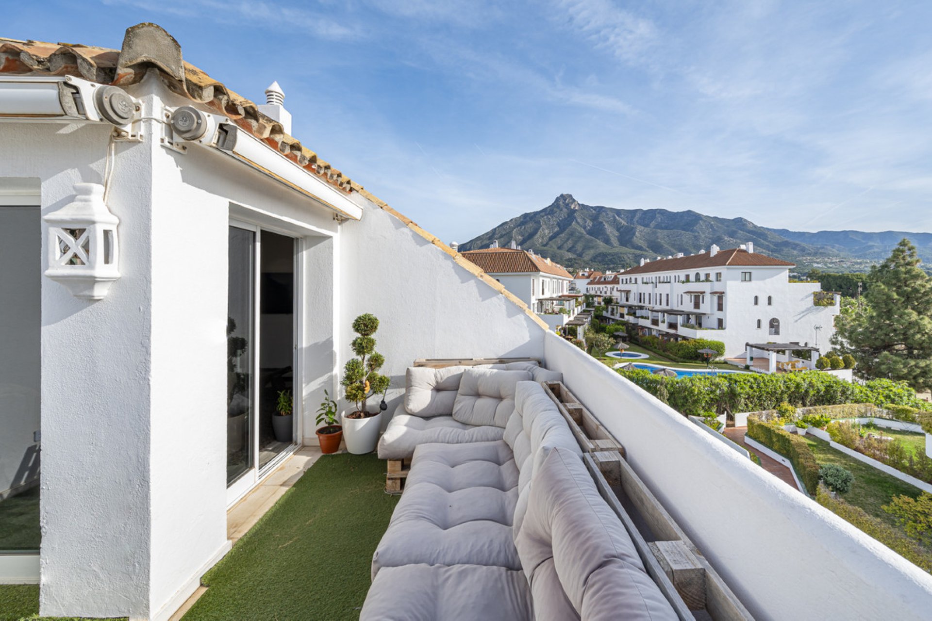 Resale - Apartment - Top Floor Apartment - Marbella - The Golden Mile