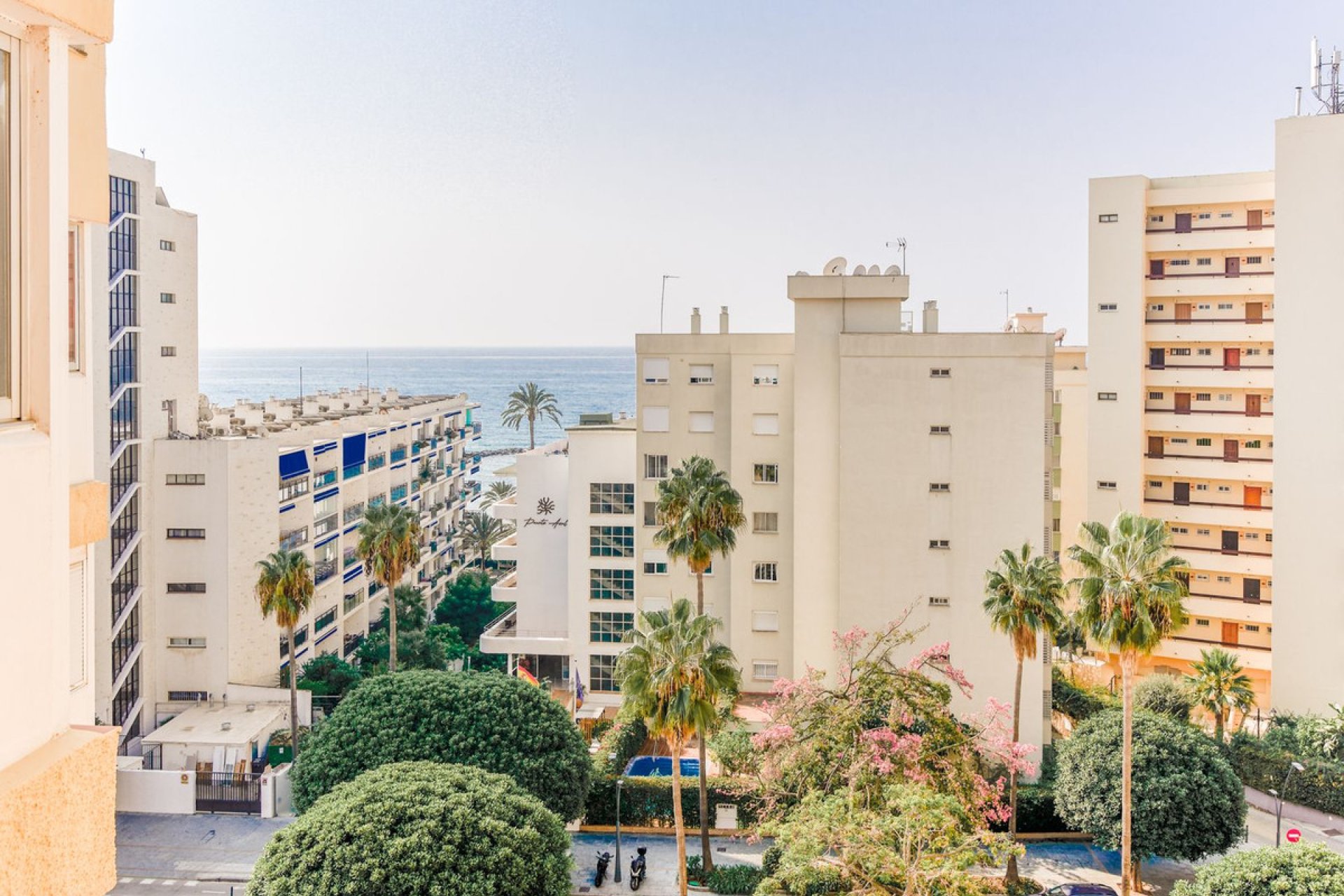 Resale - Apartment - Top Floor Apartment - Marbella