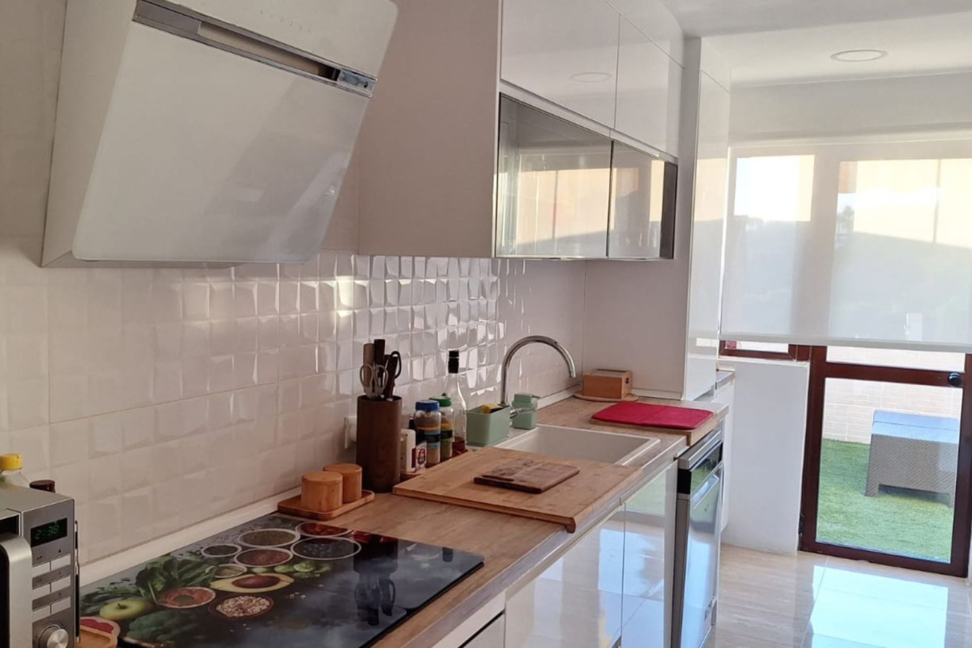 Resale - Apartment - Top Floor Apartment - Marbella