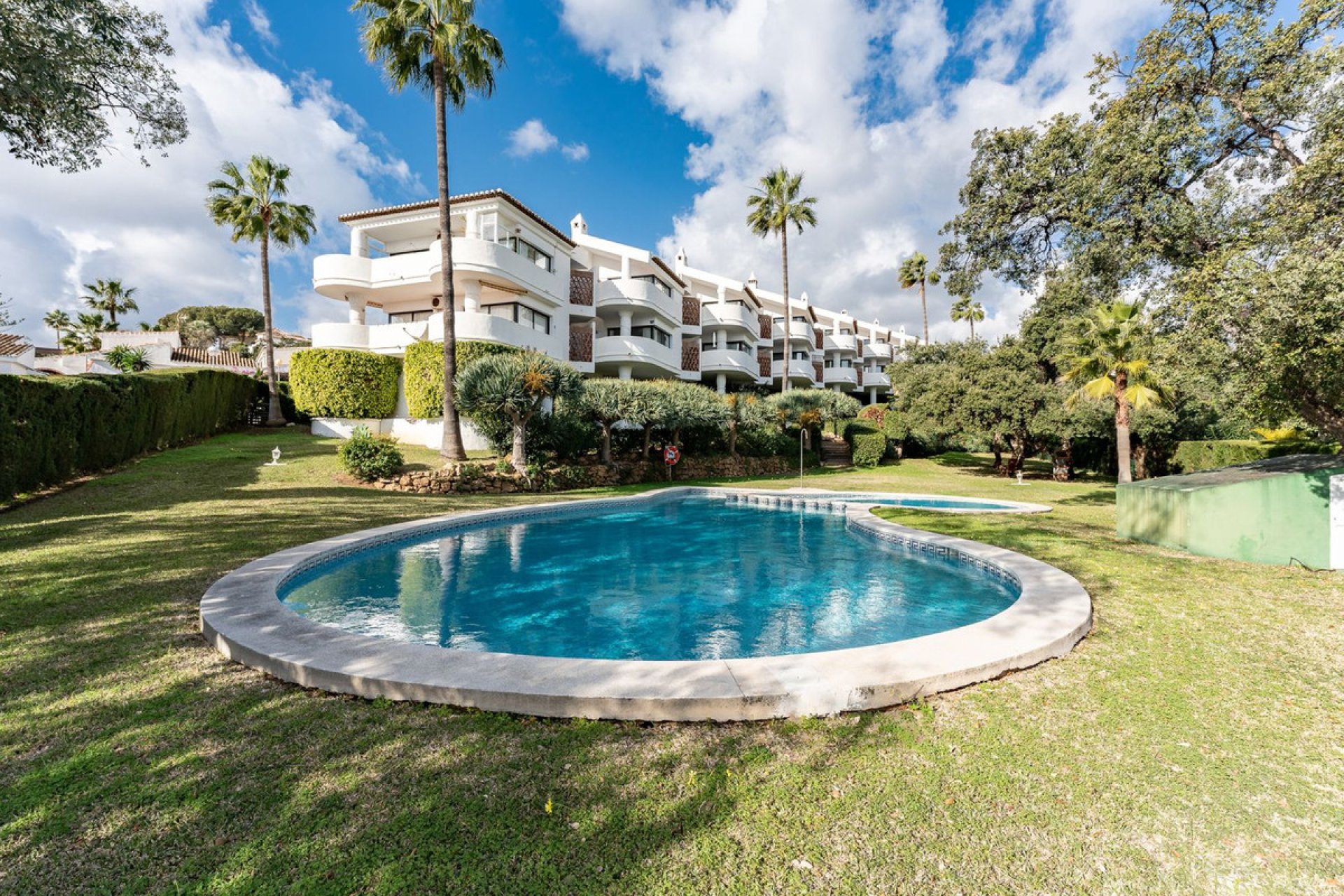 Resale - Apartment - Top Floor Apartment - Mijas - Calahonda