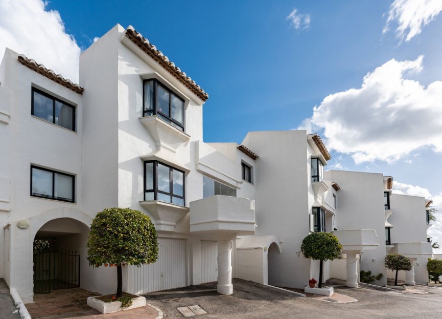 Resale - Apartment - Top Floor Apartment - Mijas - Calahonda