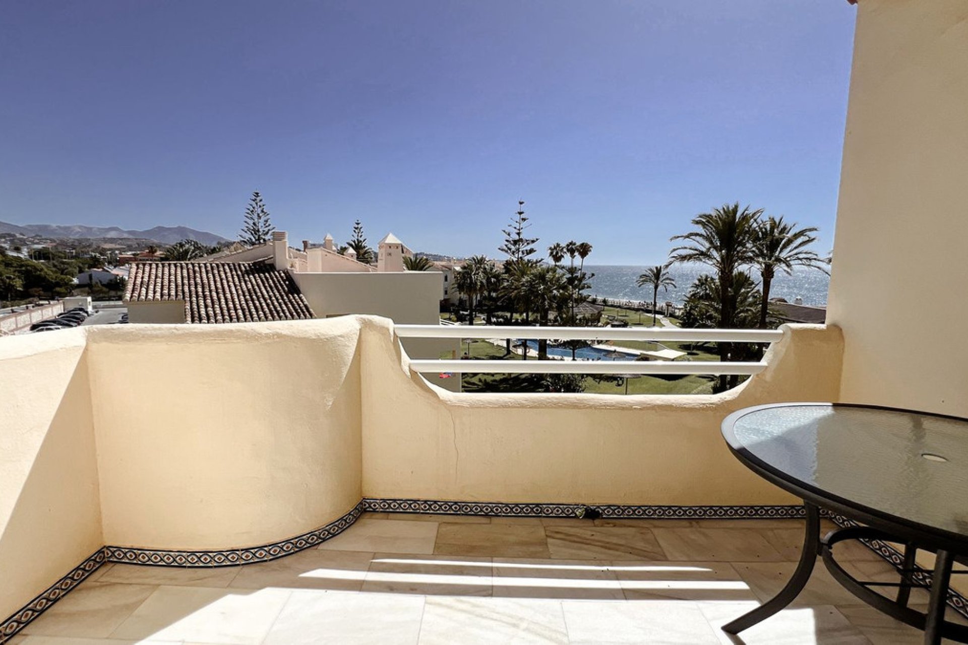 Resale - Apartment - Top Floor Apartment - Mijas - La Cala De Mijas