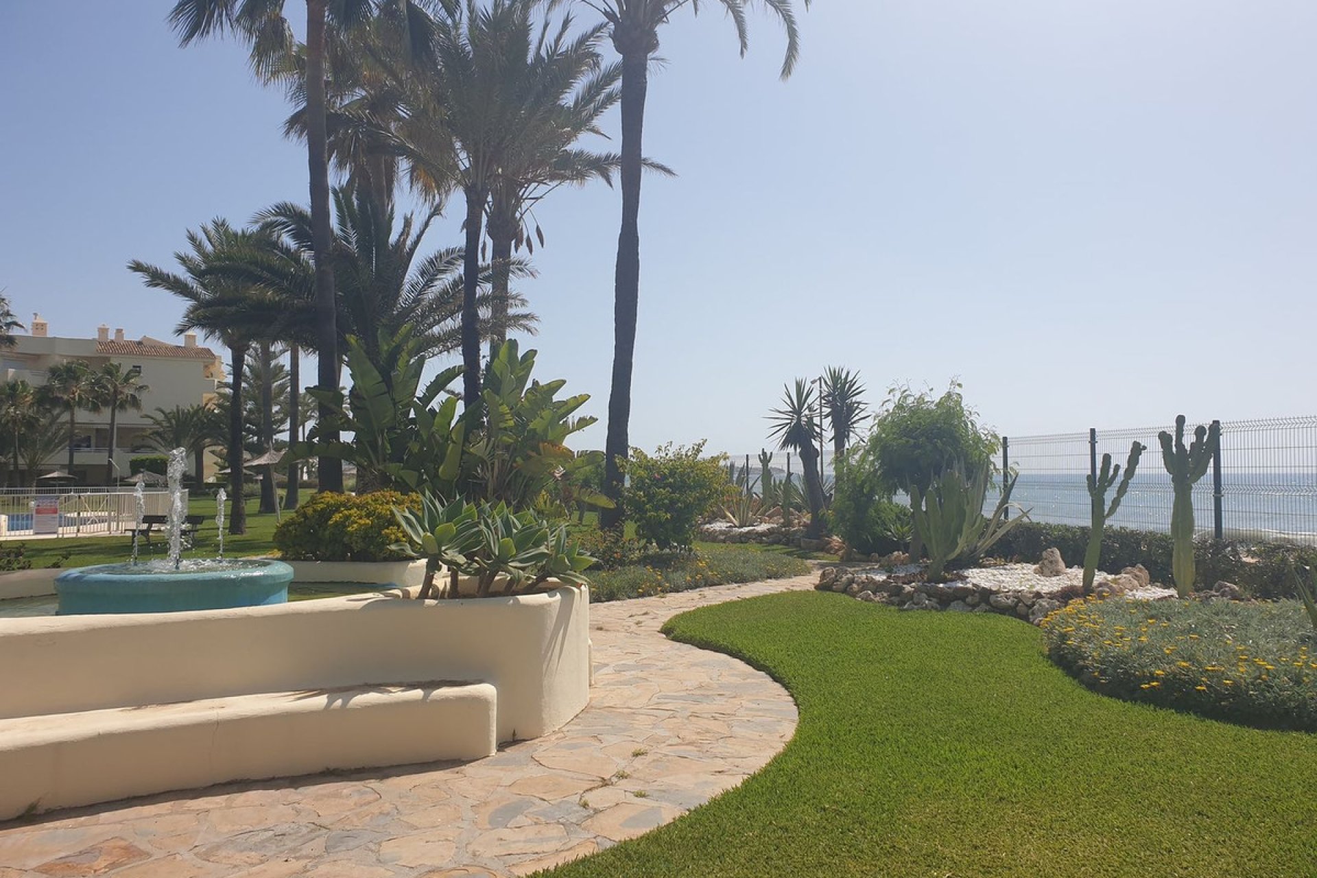 Resale - Apartment - Top Floor Apartment - Mijas - La Cala