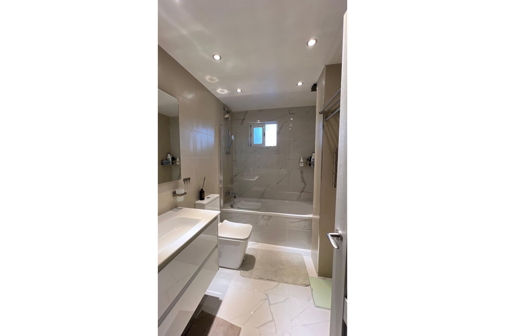 Resale - Apartment - Top Floor Apartment - Mijas - Riviera Del Sol