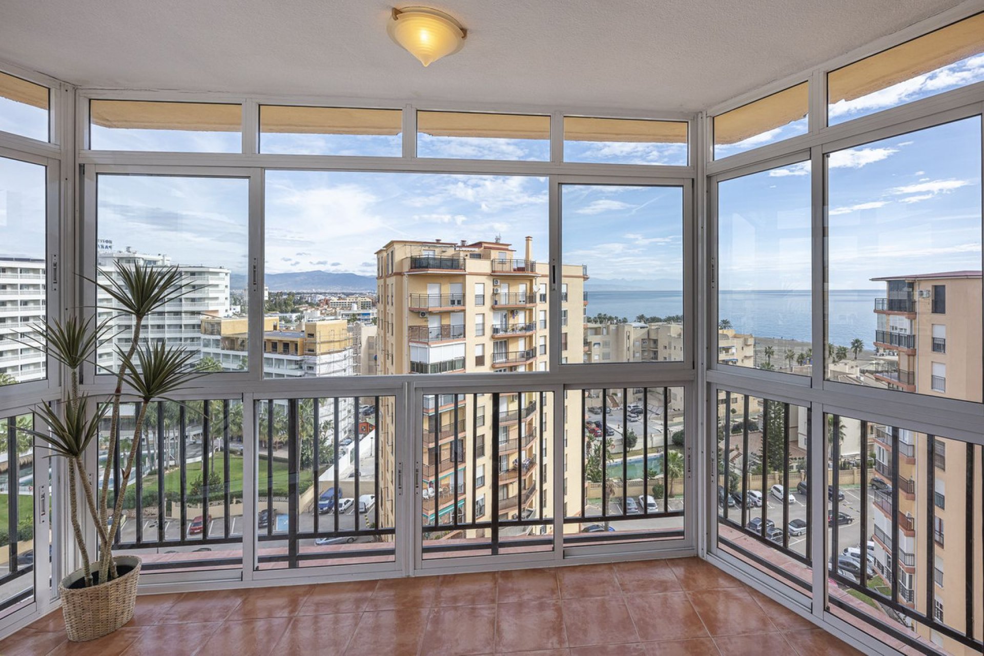 Resale - Apartment - Top Floor Apartment - Torremolinos - Playamar