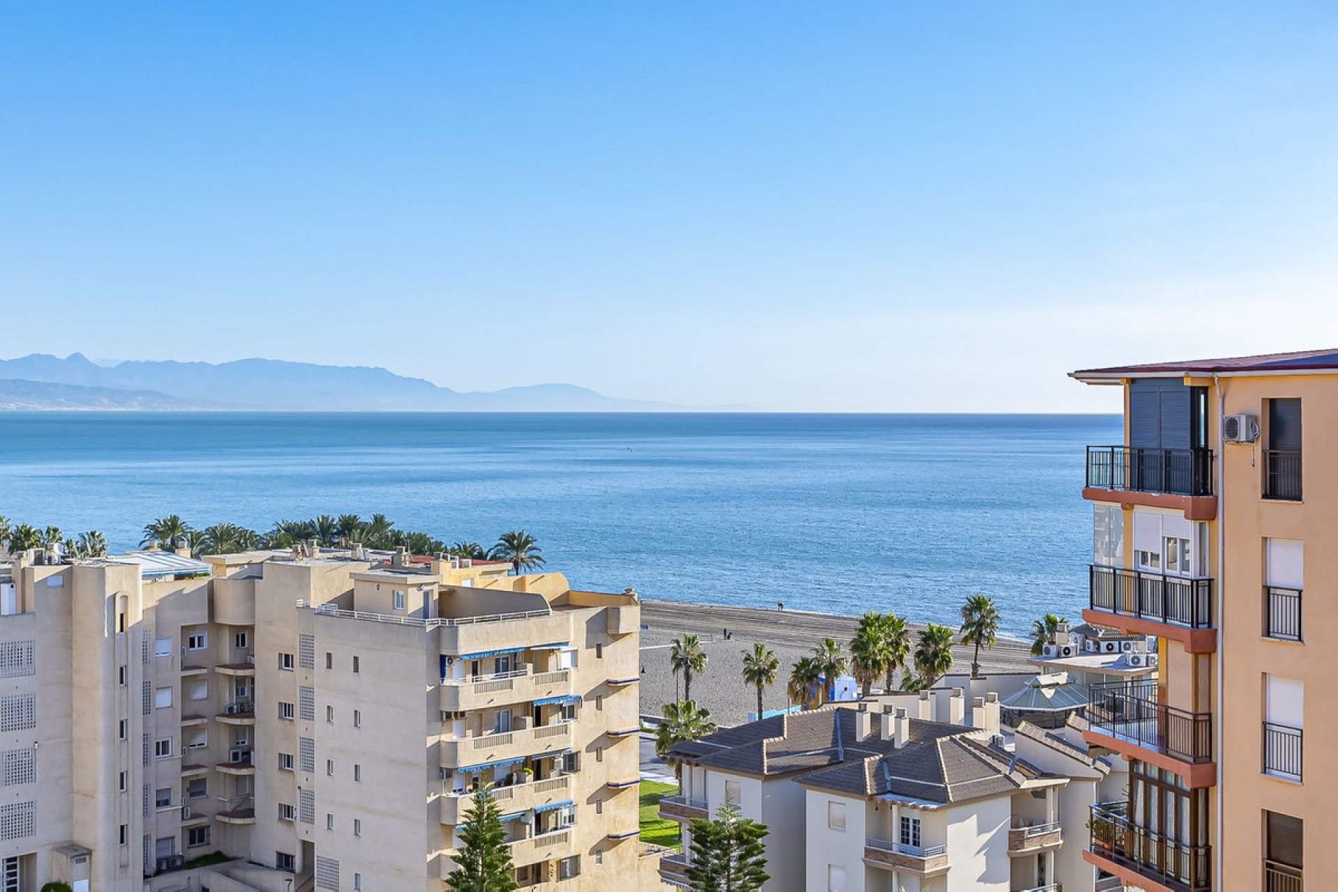 Resale - Apartment - Top Floor Apartment - Torremolinos - Playamar