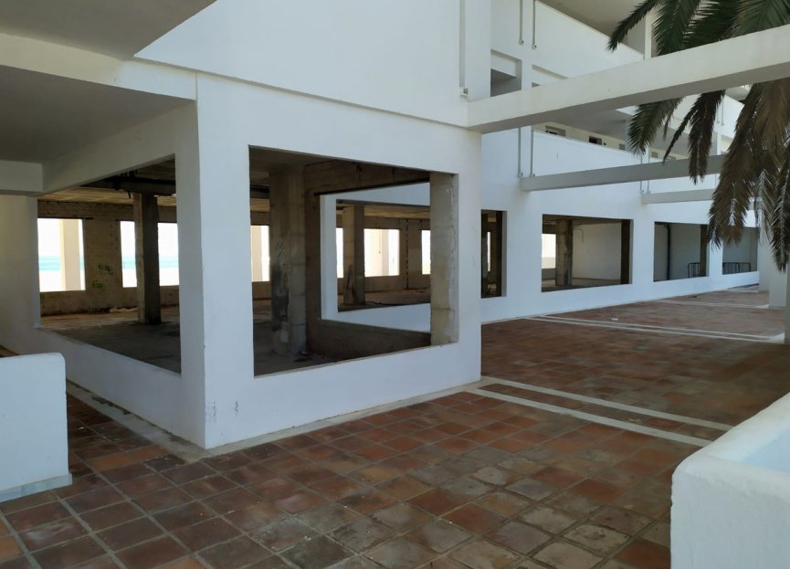 Resale - Commercial - Estepona
