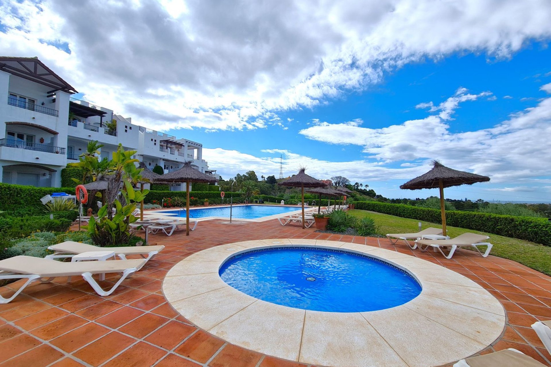 Resale - Ground floor apartment - Benahavís - Benahavís Centro