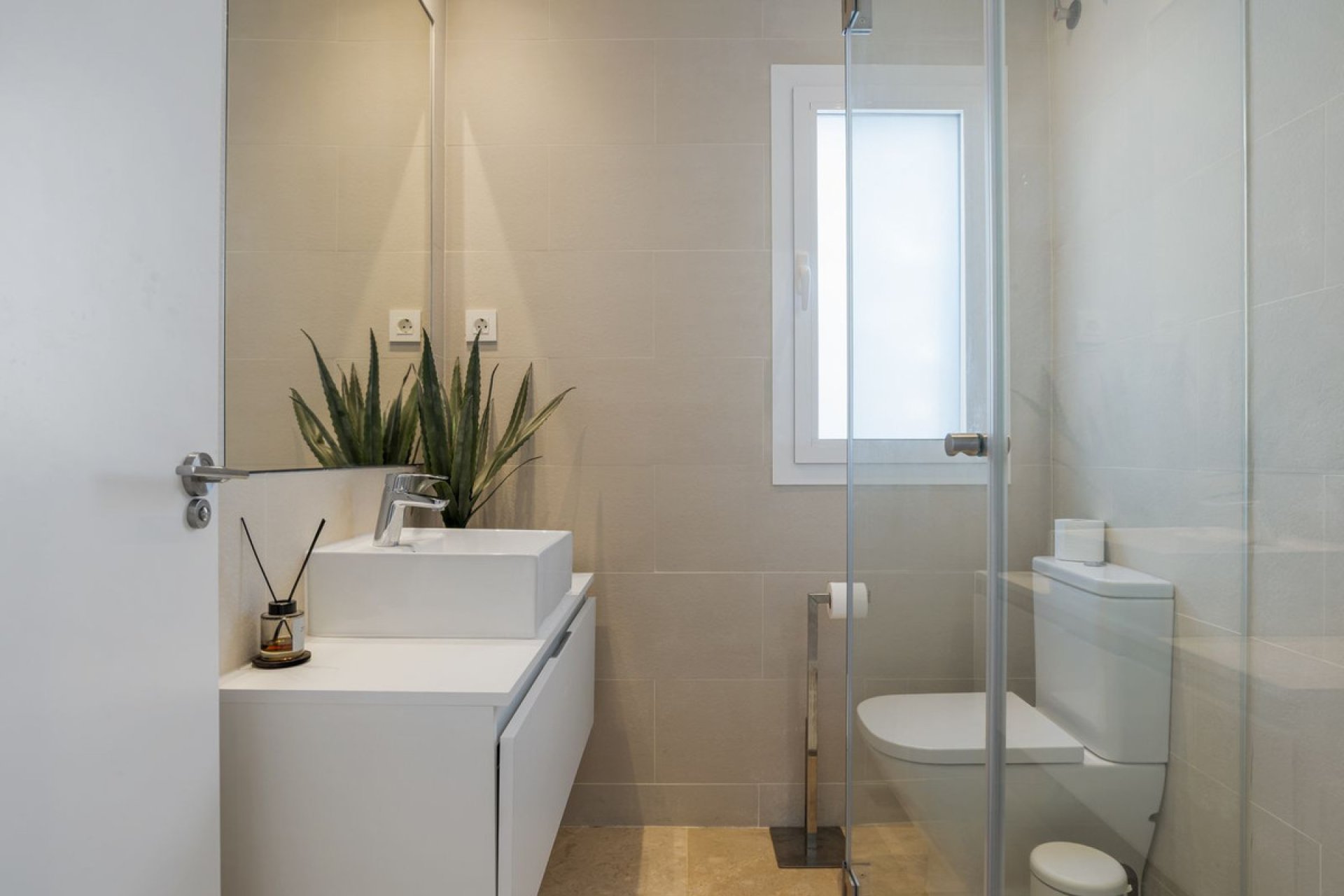 Resale - Ground floor apartment - Benahavís - Benahavís Centro