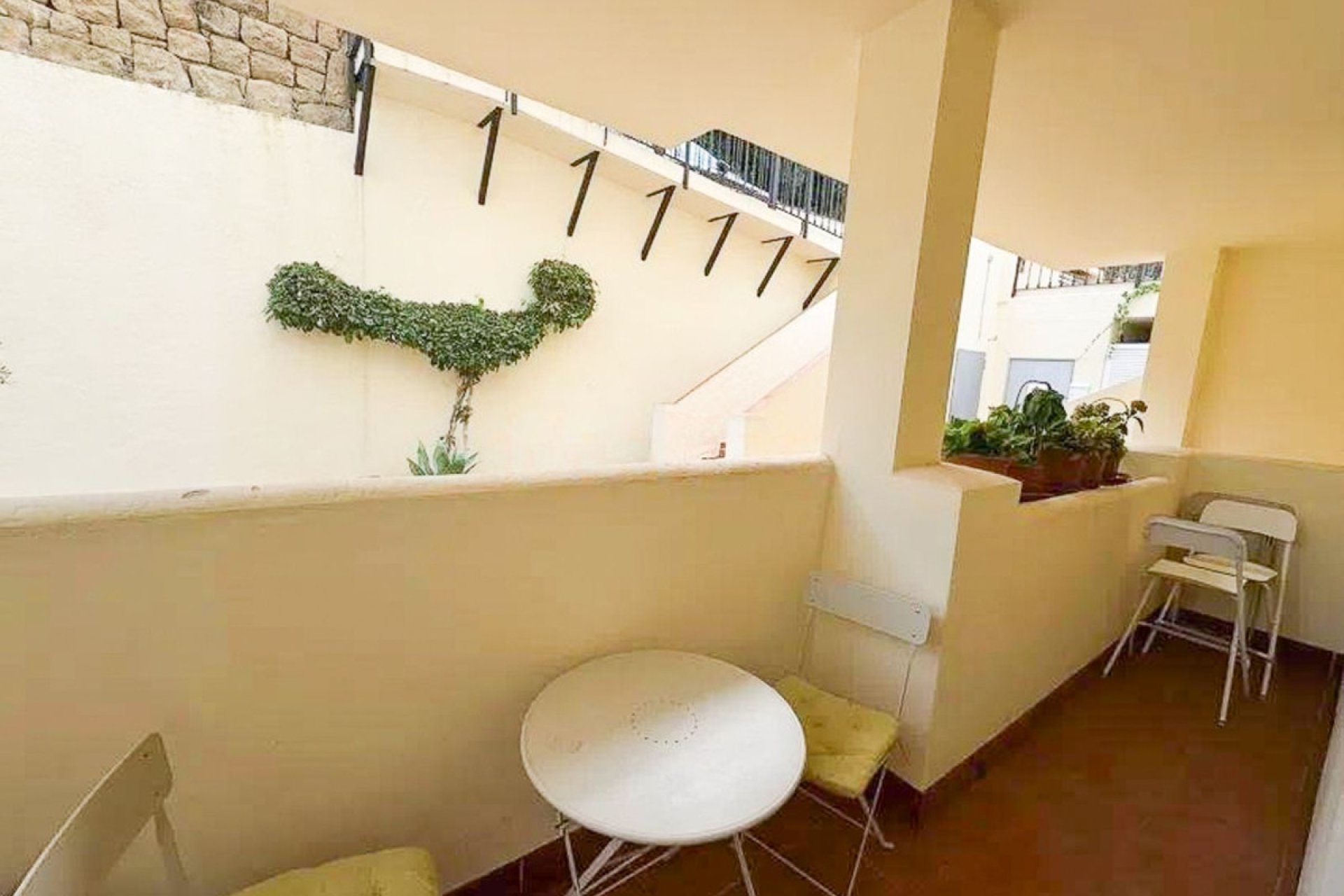 Resale - Ground floor apartment - Benahavís - Benahavís Centro