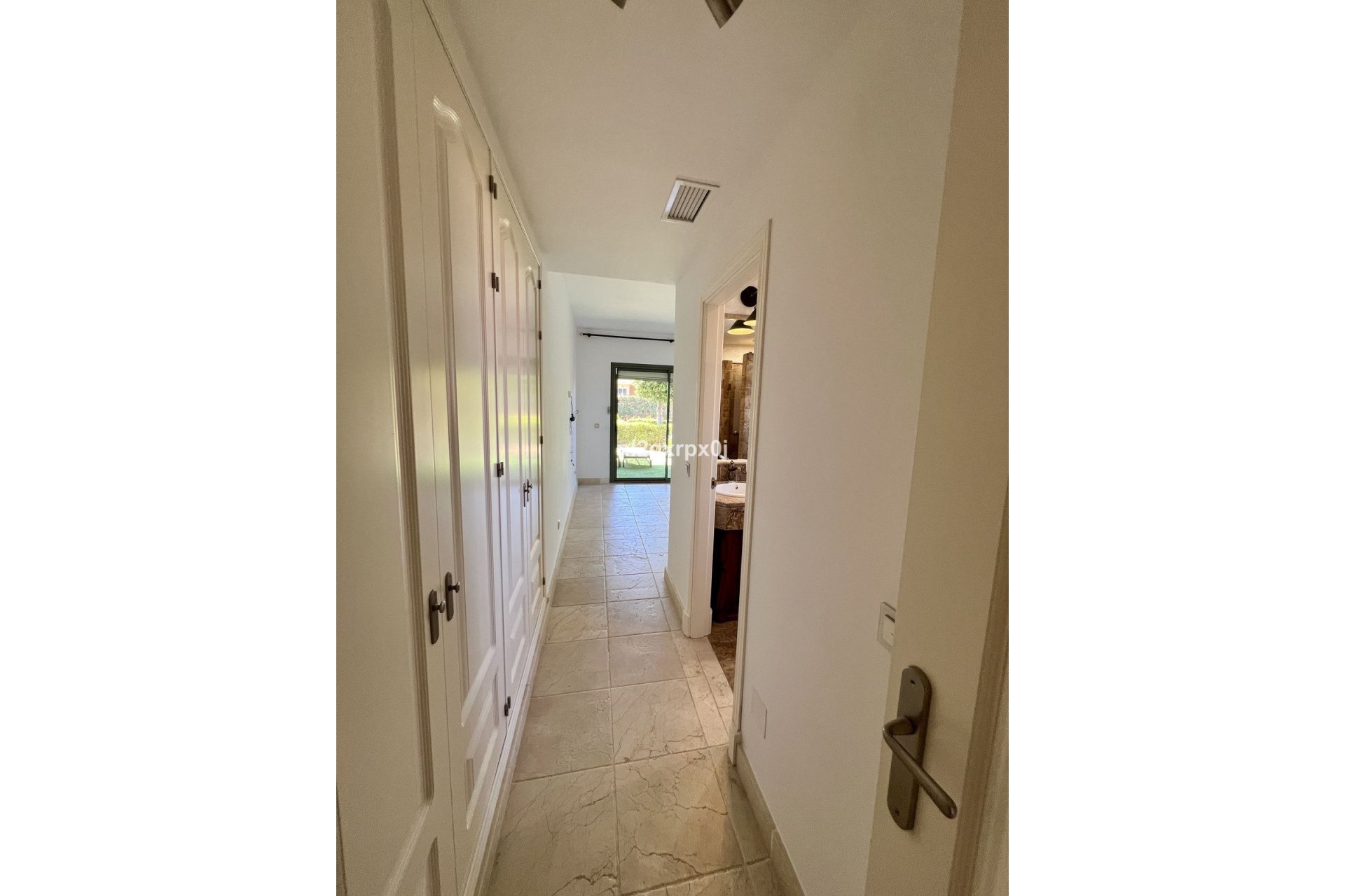 Resale - Ground floor apartment - Benahavís - Benahavís Centro