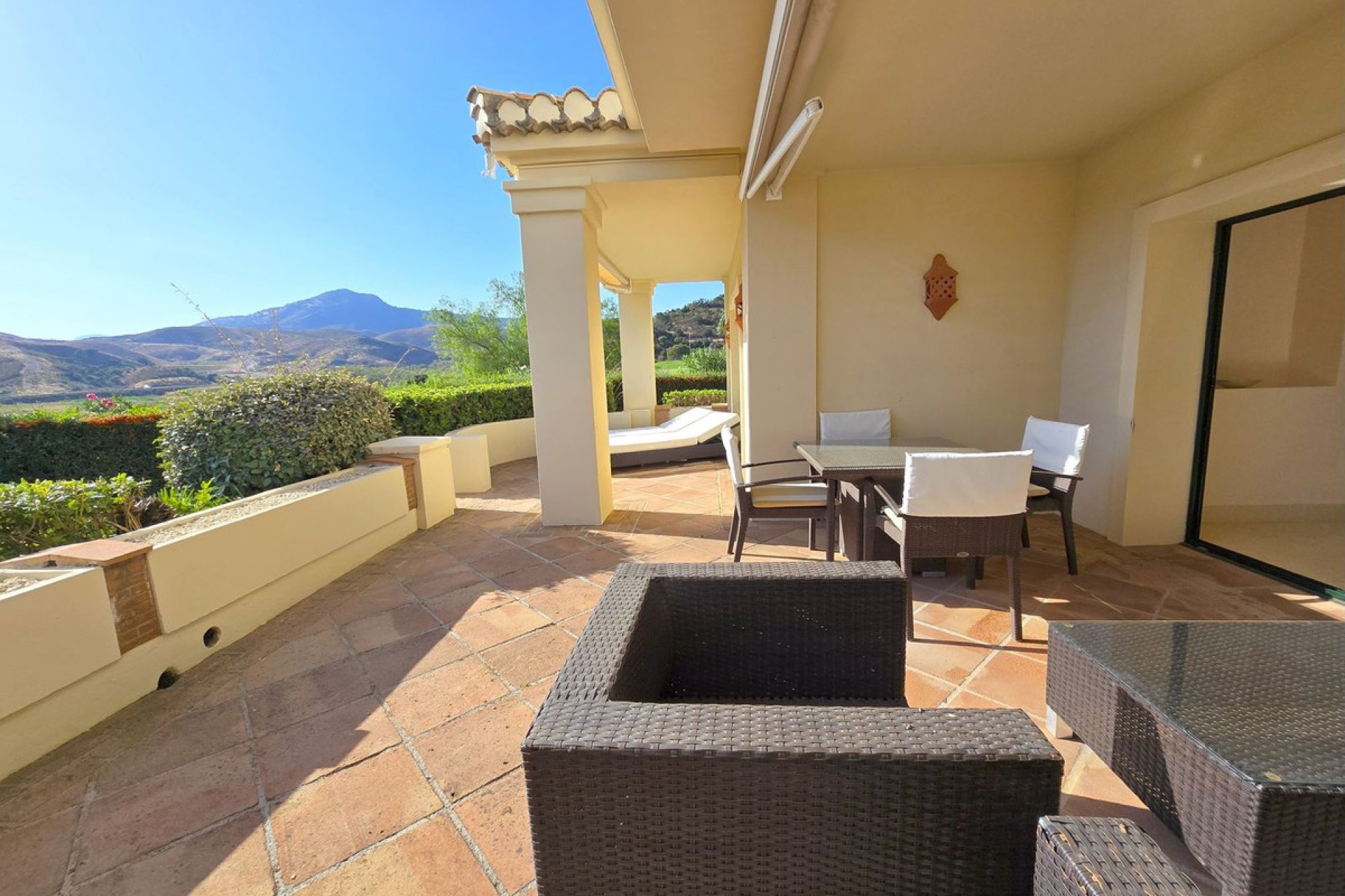 Resale - Ground floor apartment - Benahavís - Benahavís Centro