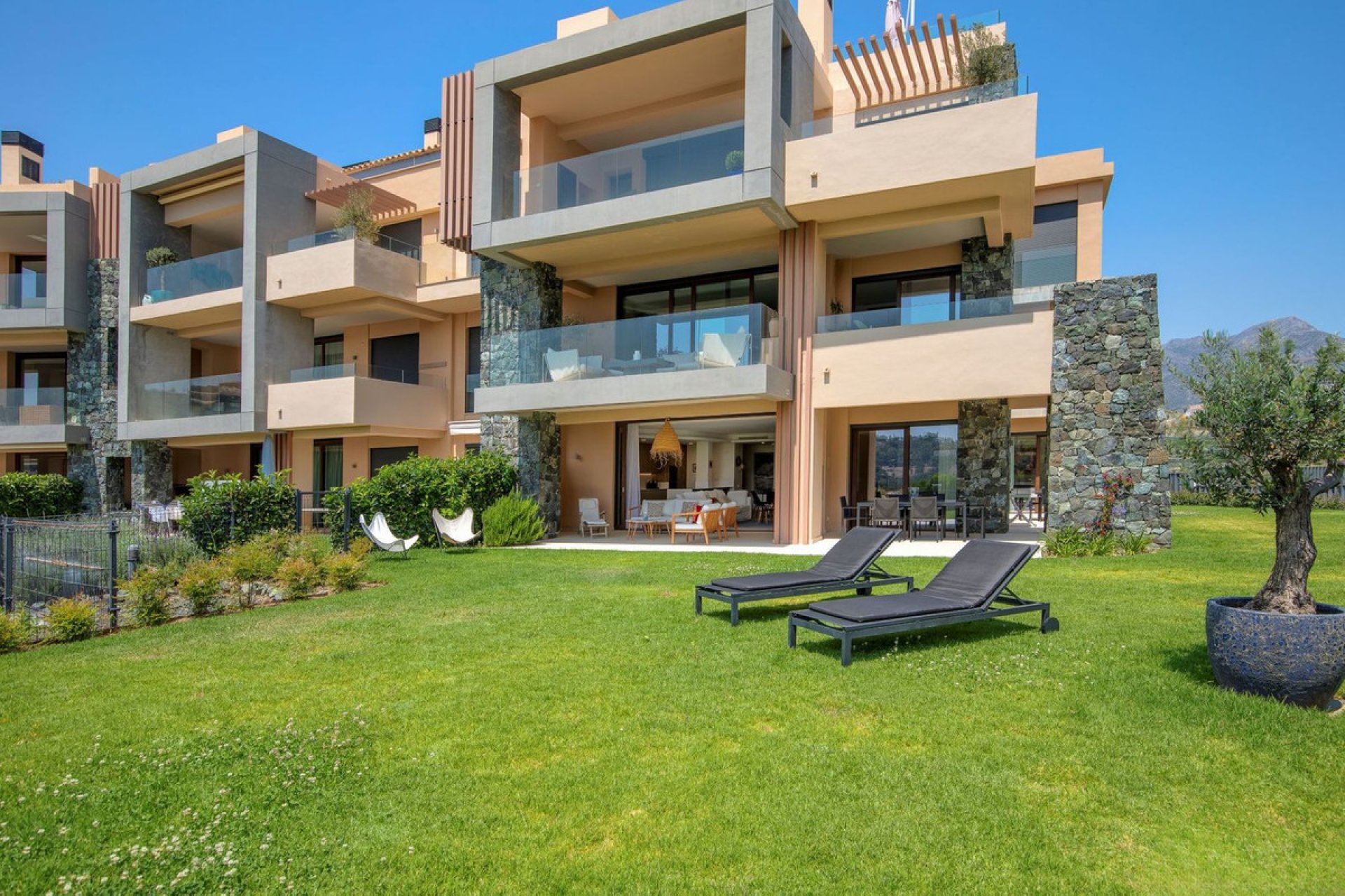 Resale - Ground floor apartment - Benahavís - Benahavís Centro