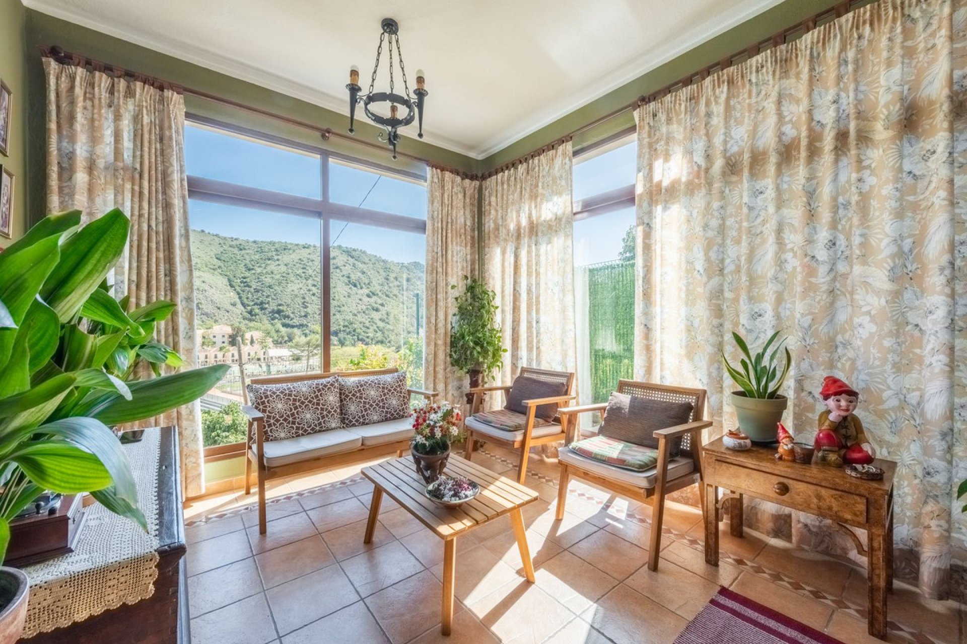 Resale - Ground floor apartment - Benahavís - Benahavís Centro