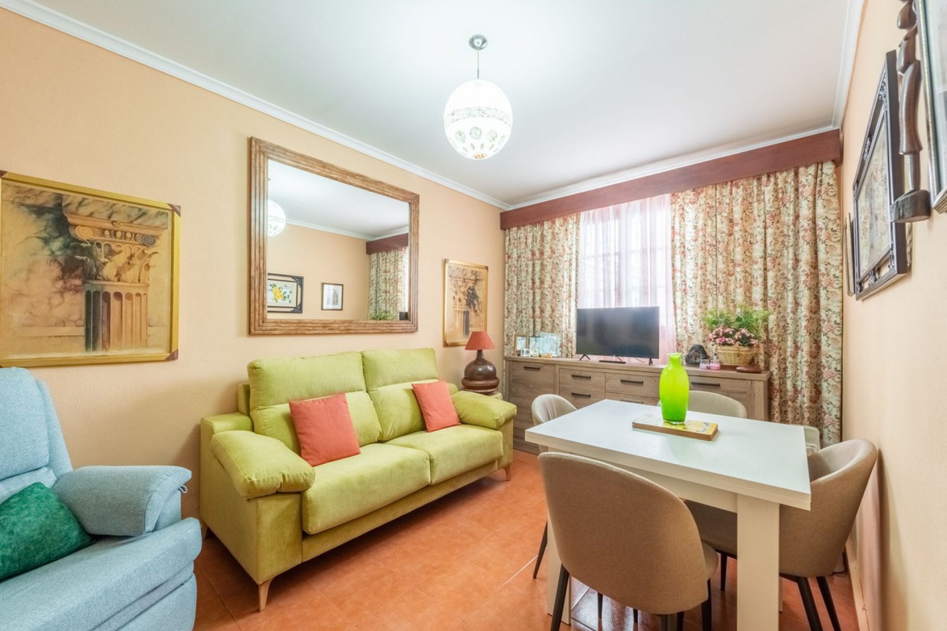 Resale - Ground floor apartment - Benahavís - Benahavís Centro