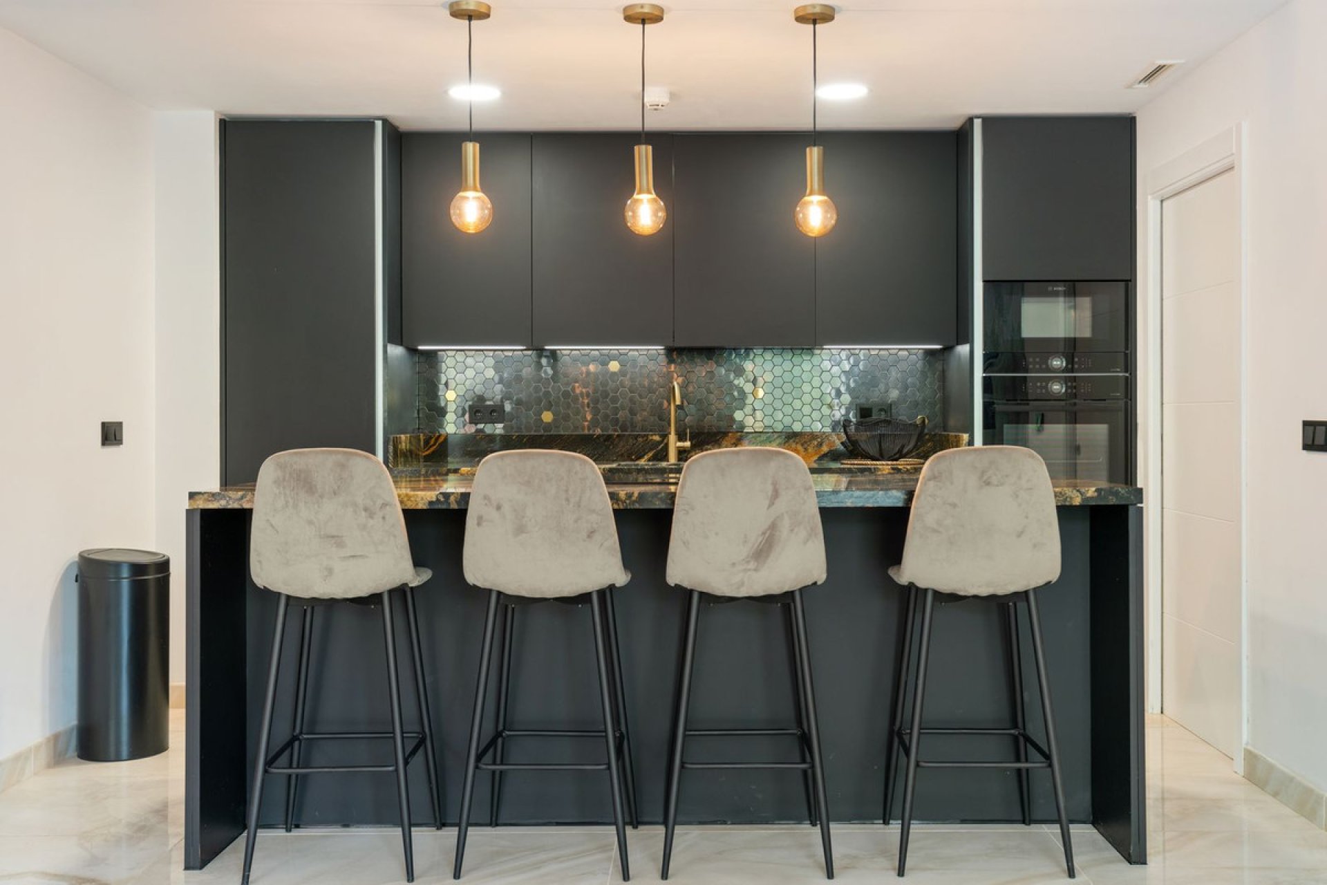 Resale - Ground floor apartment - Benahavís - Benahavís Centro