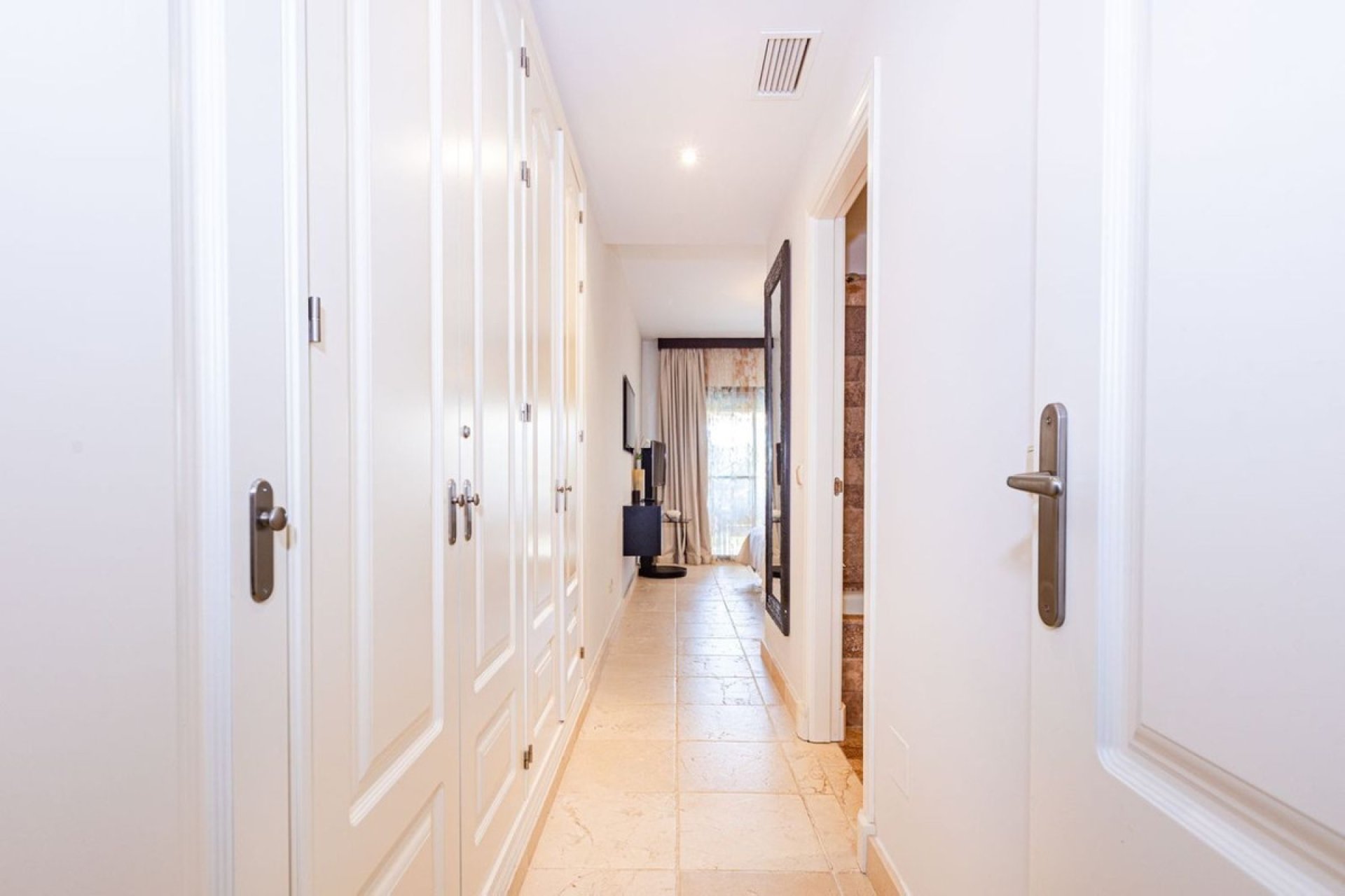 Resale - Ground floor apartment - Benahavís - Benahavís Centro