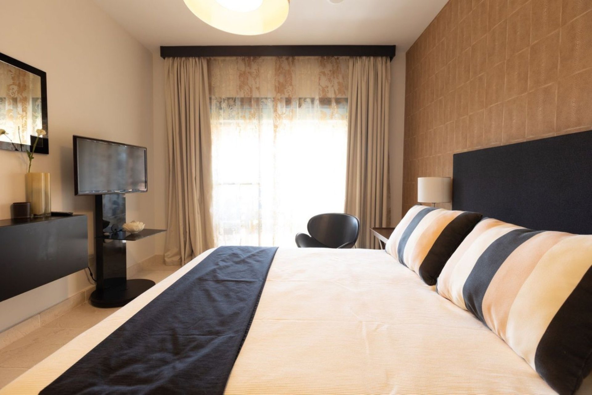 Resale - Ground floor apartment - Benahavís - Benahavís Centro