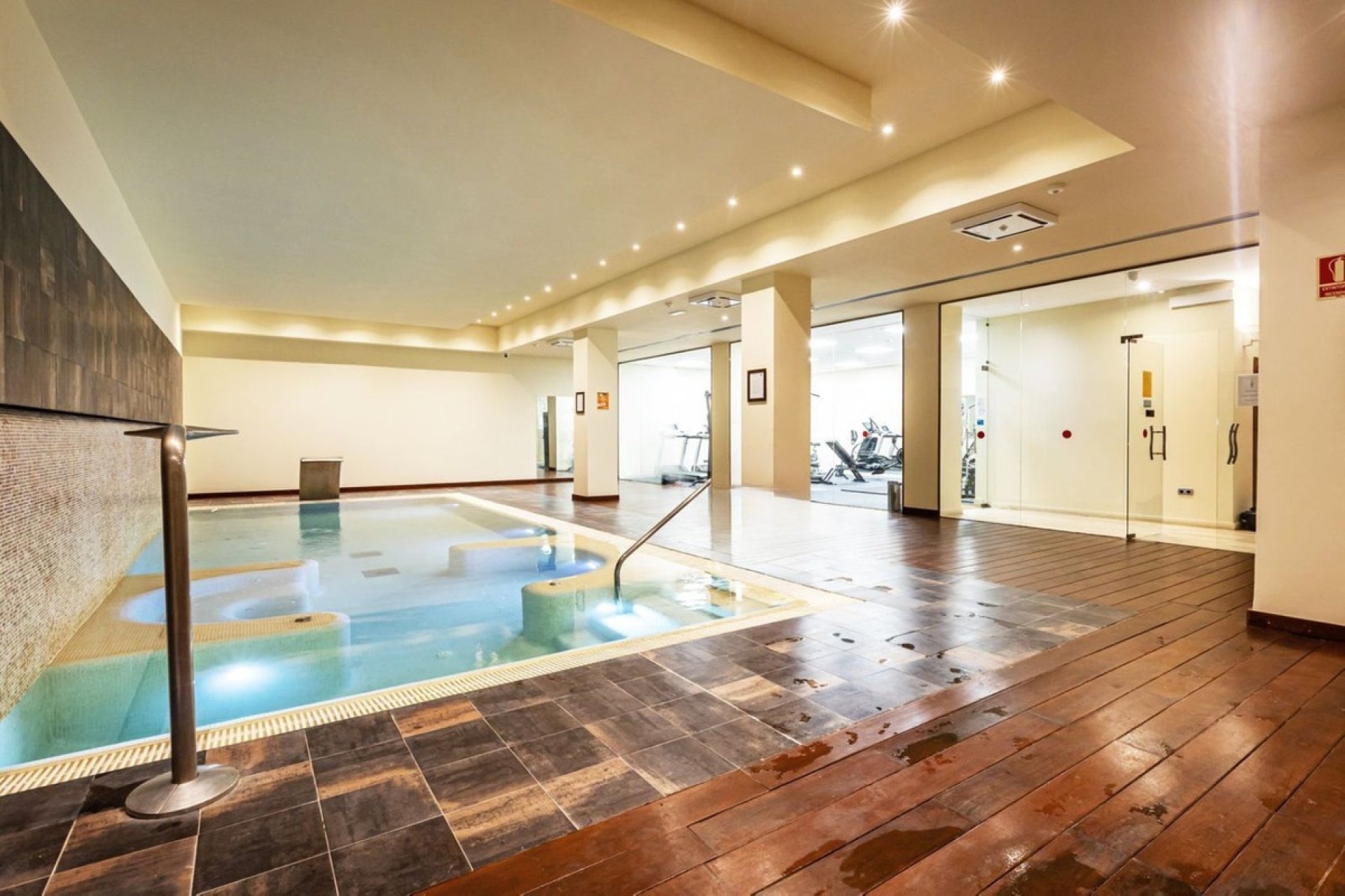 Resale - Ground floor apartment - Benahavís - Benahavís Centro